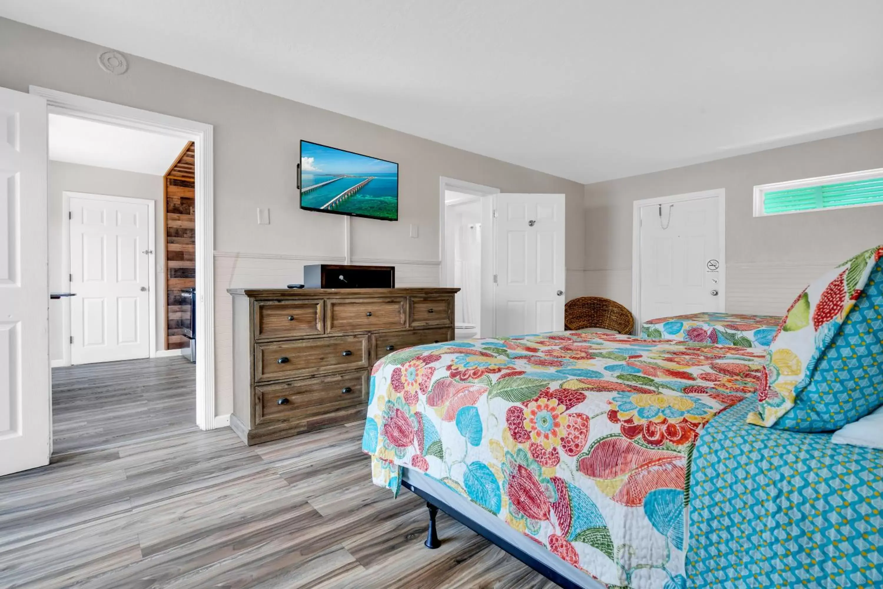 Bedroom, Bed in Coconut Cay Resort