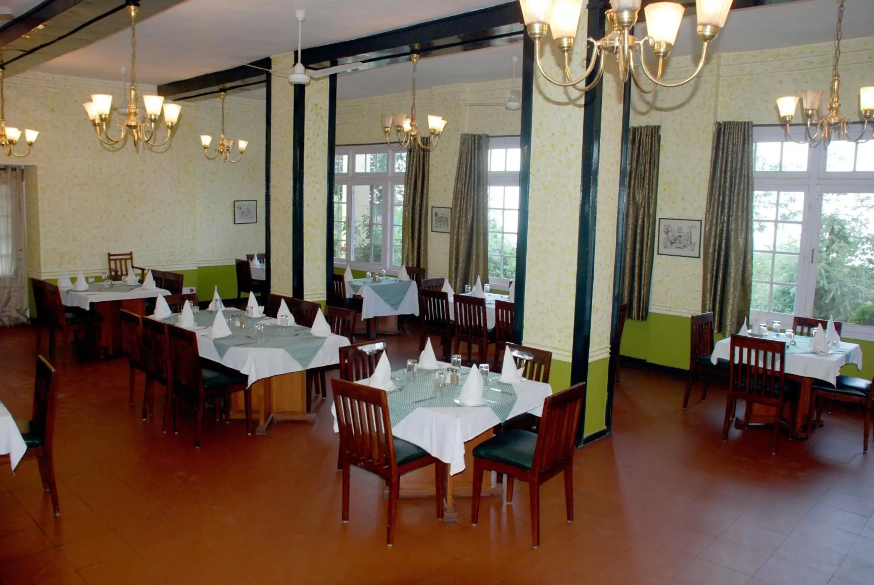 Restaurant/places to eat in Alasia Hotel Restaurant/places to eat in Alasia Hotel