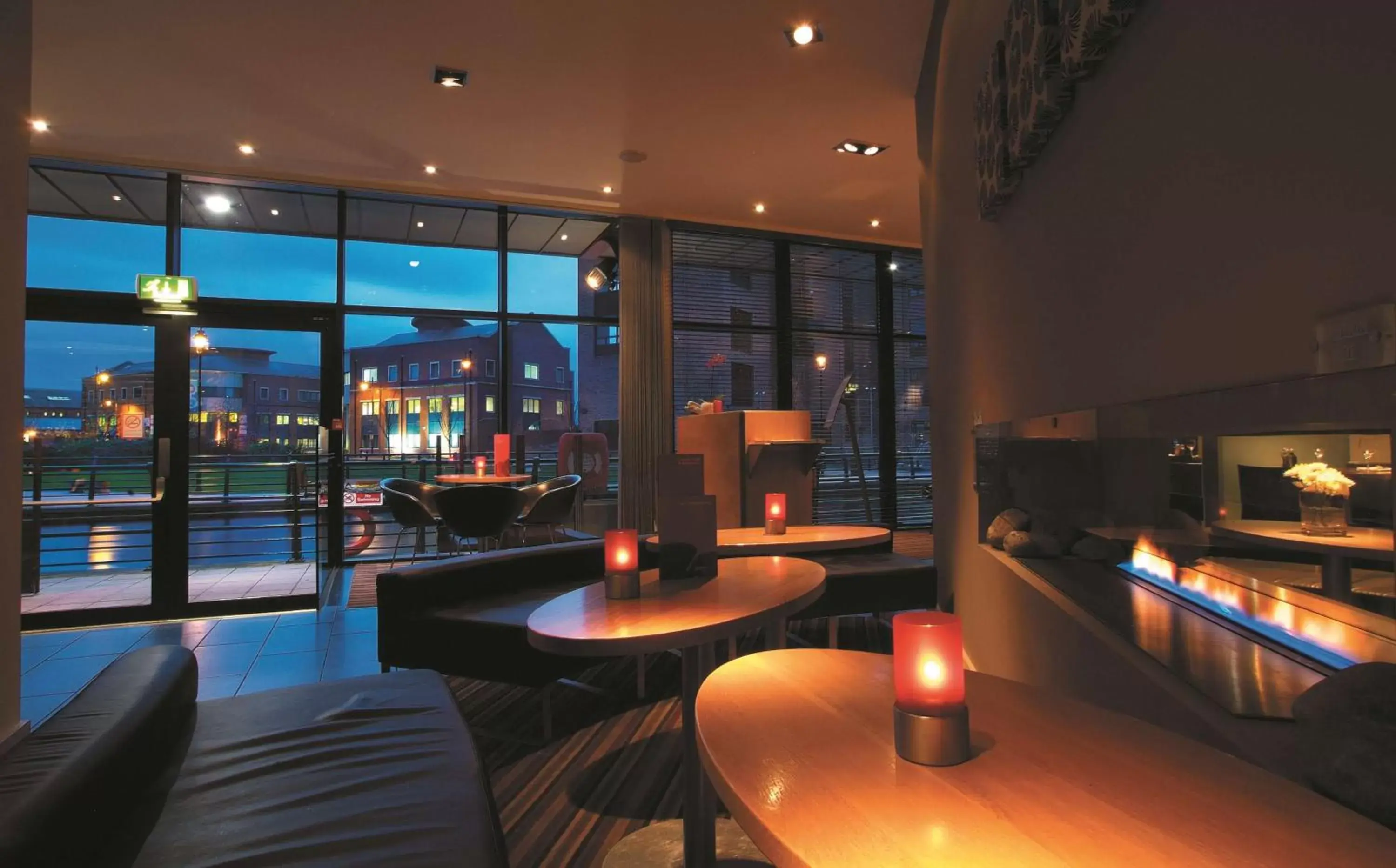 Restaurant/places to eat in Radisson Blu Hotel Belfast