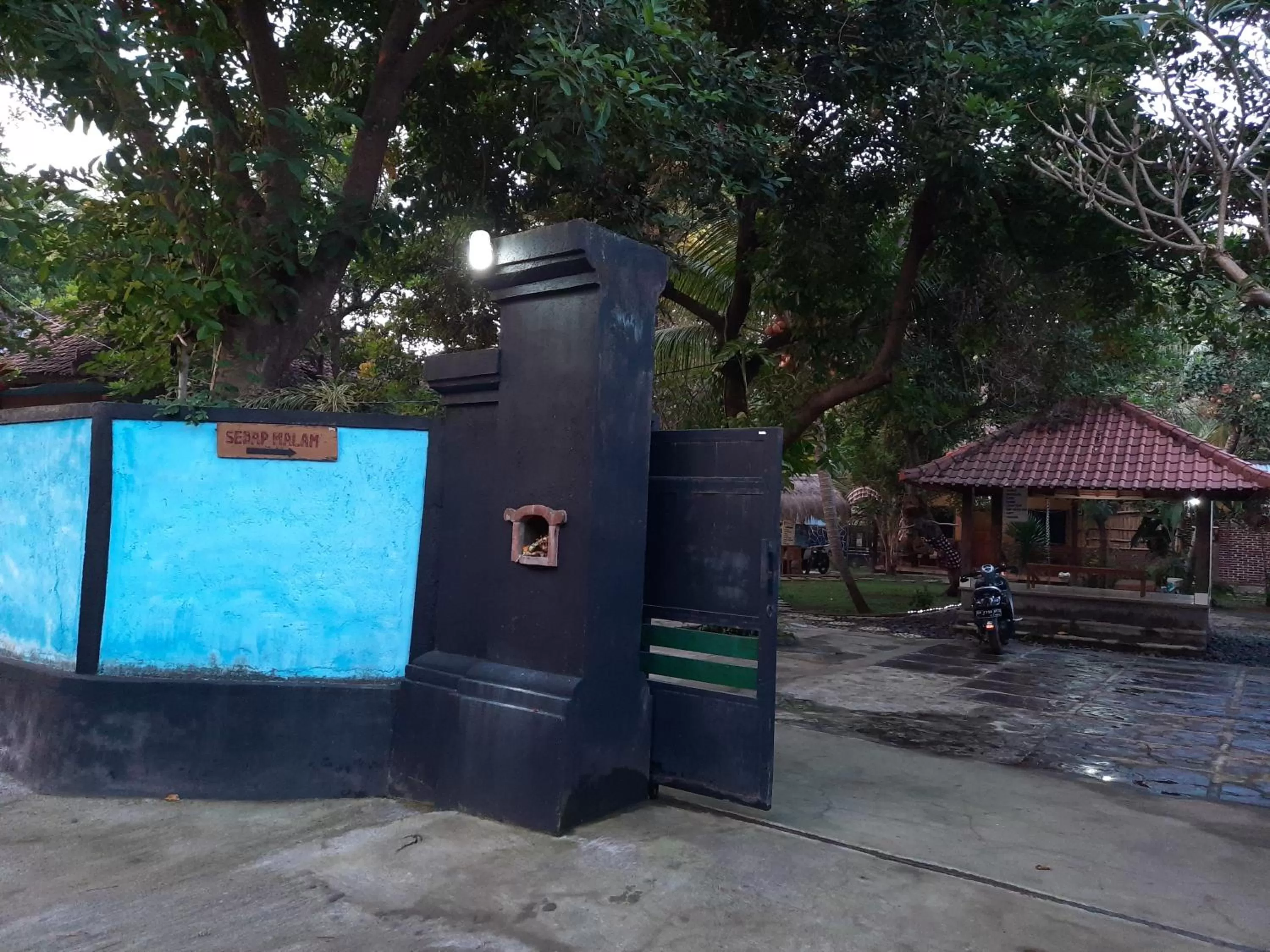 Penginapan Sedap Malam