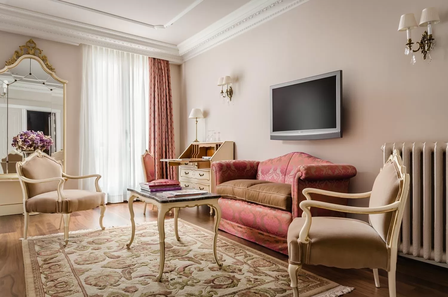 Living room in Gran Hotel La Perla