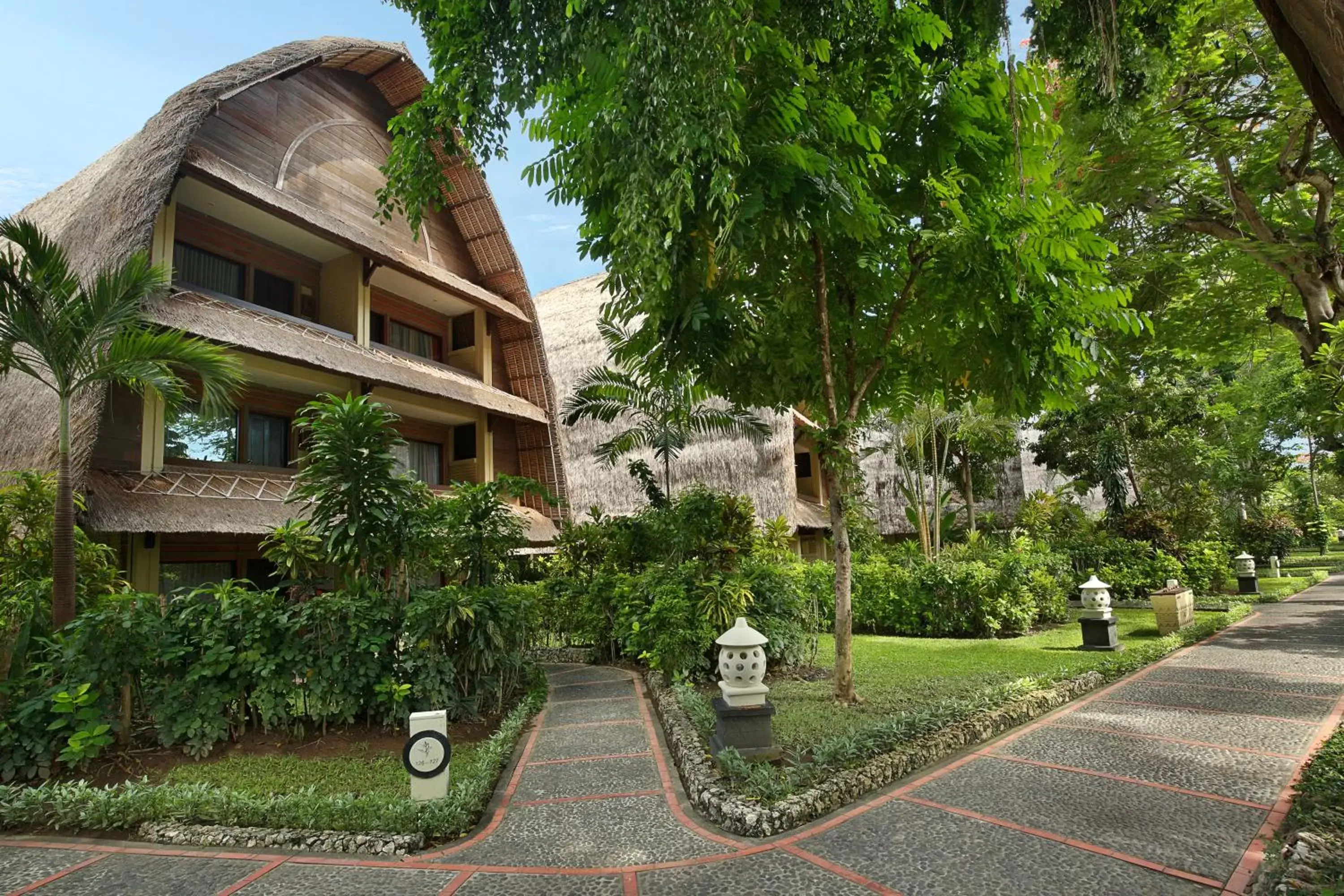 Property building in Mercure Resort Sanur Property building in Mercure Resort Sanur