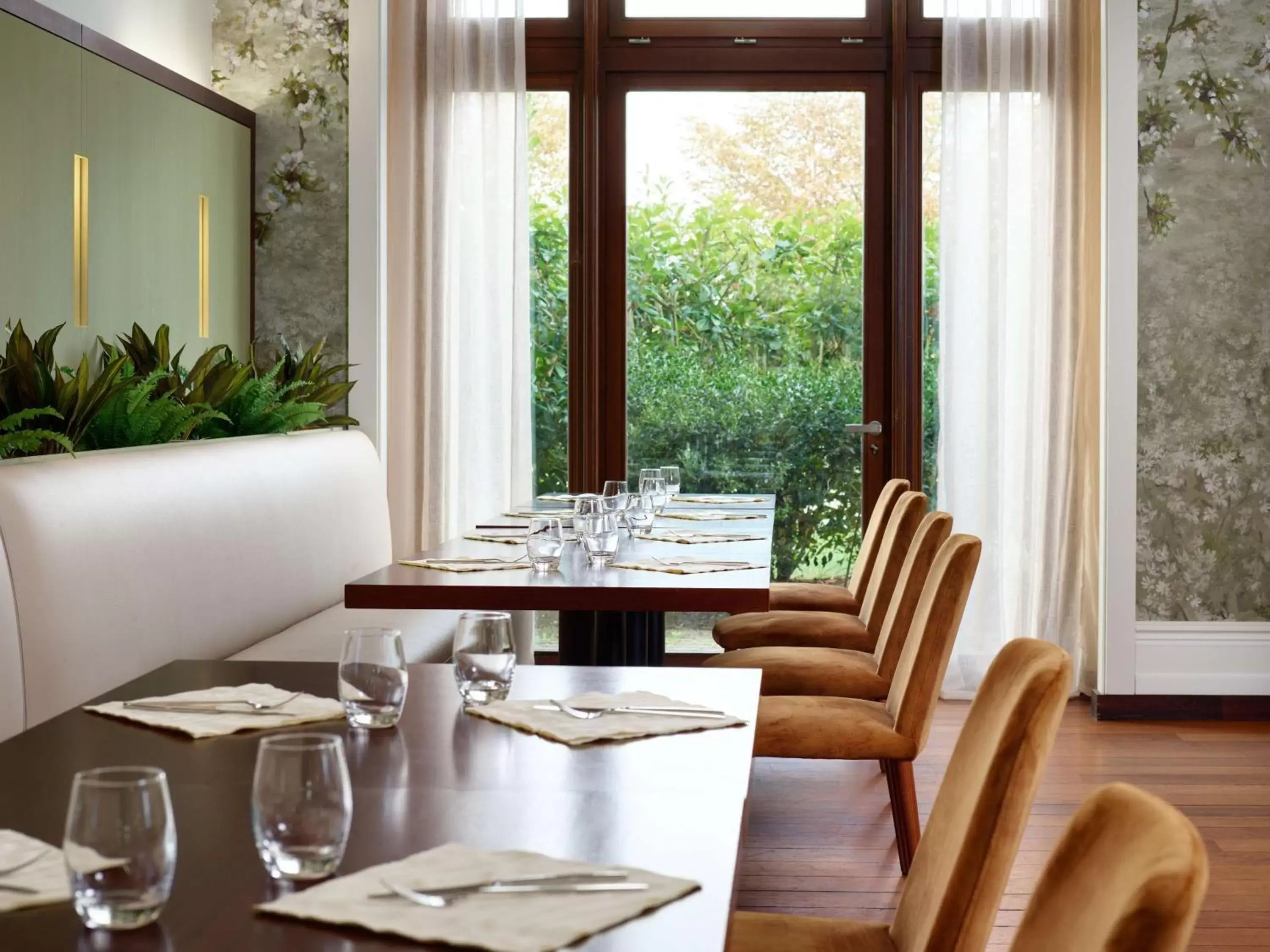 Restaurant/Places to Eat in Radisson Blu Hotel Paris, Marne-la-Vallée