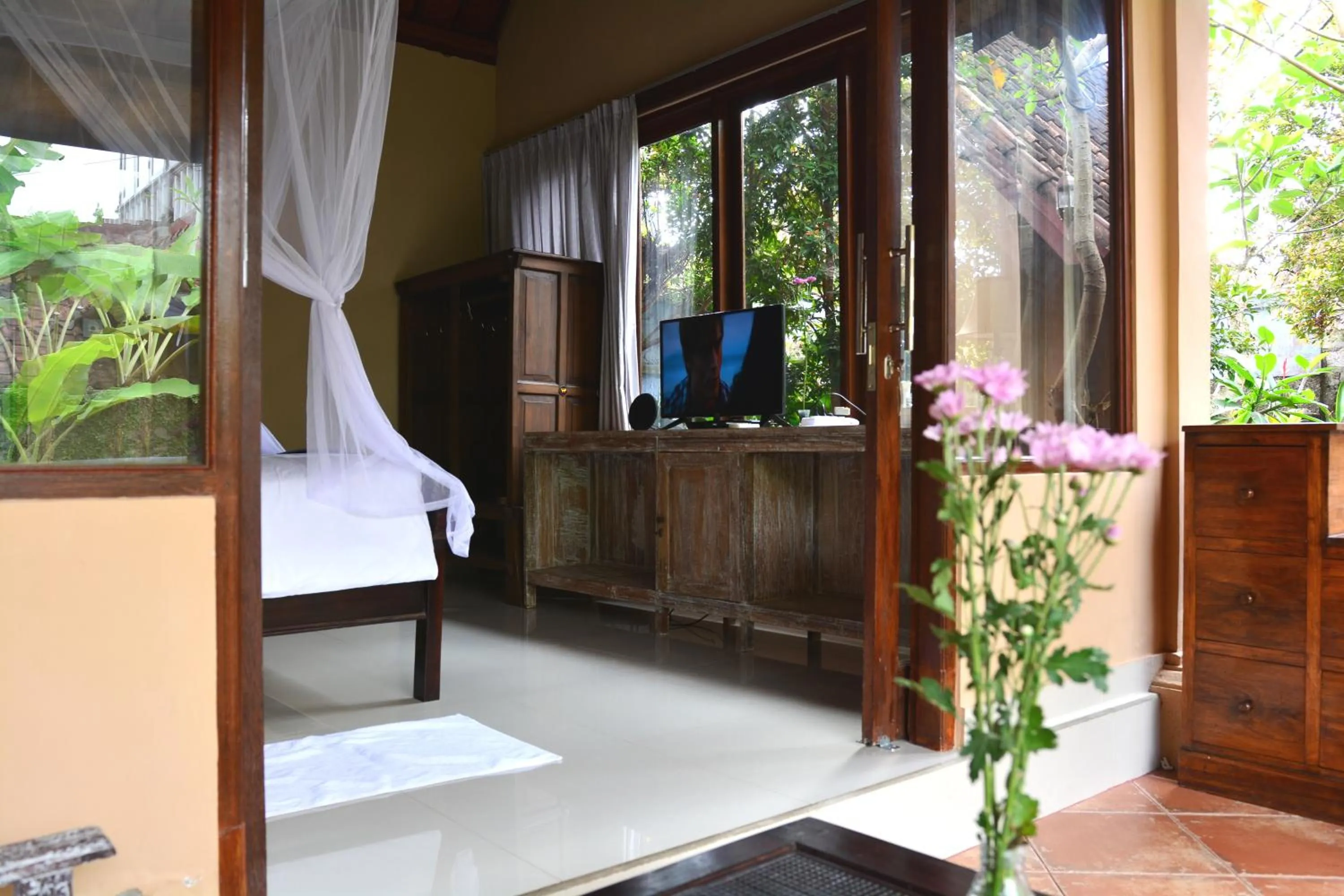 TV and multimedia in Griya Sriwedari