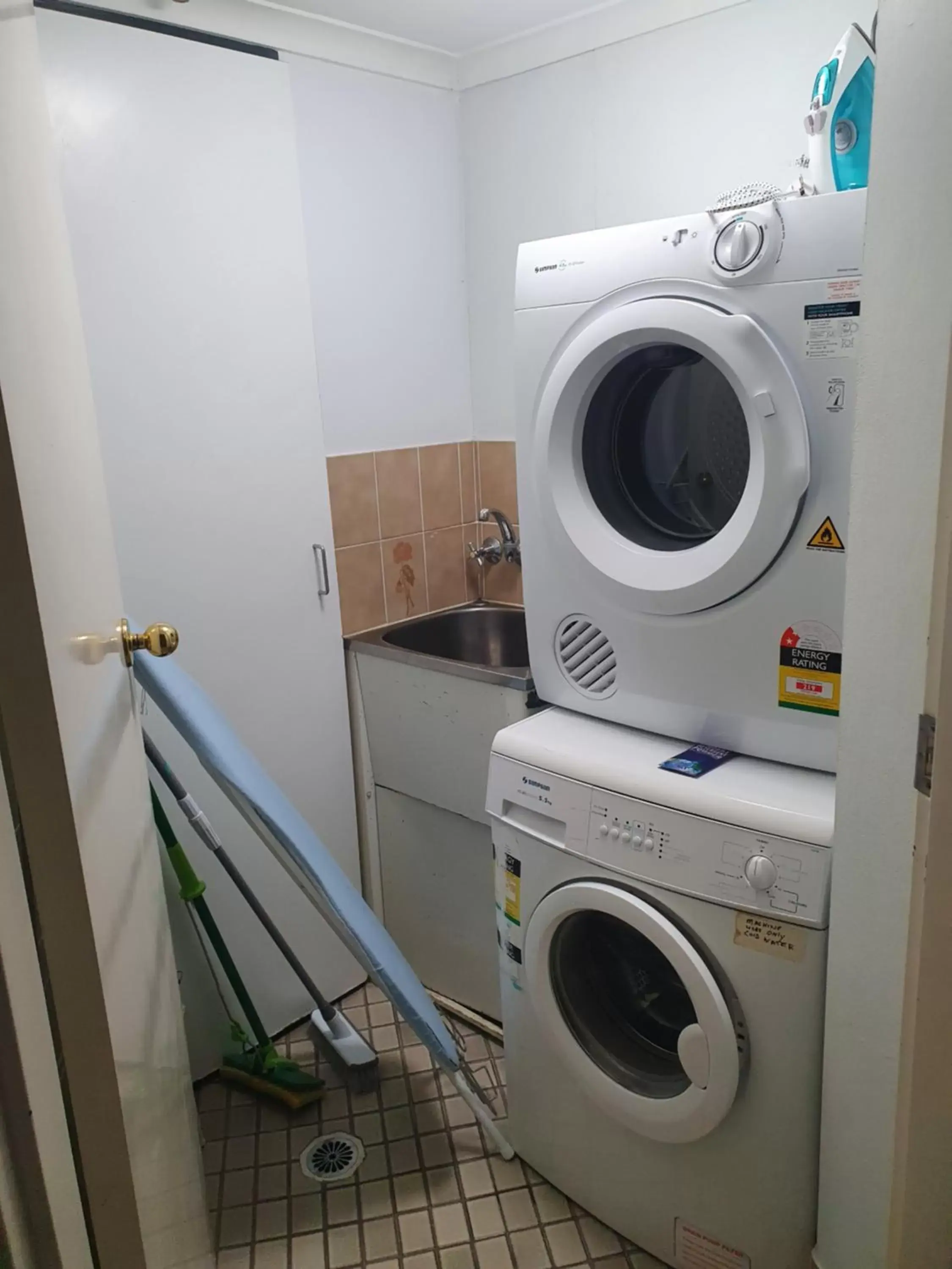 laundry, Kitchen/Kitchenette in Aegean Resort Apartments