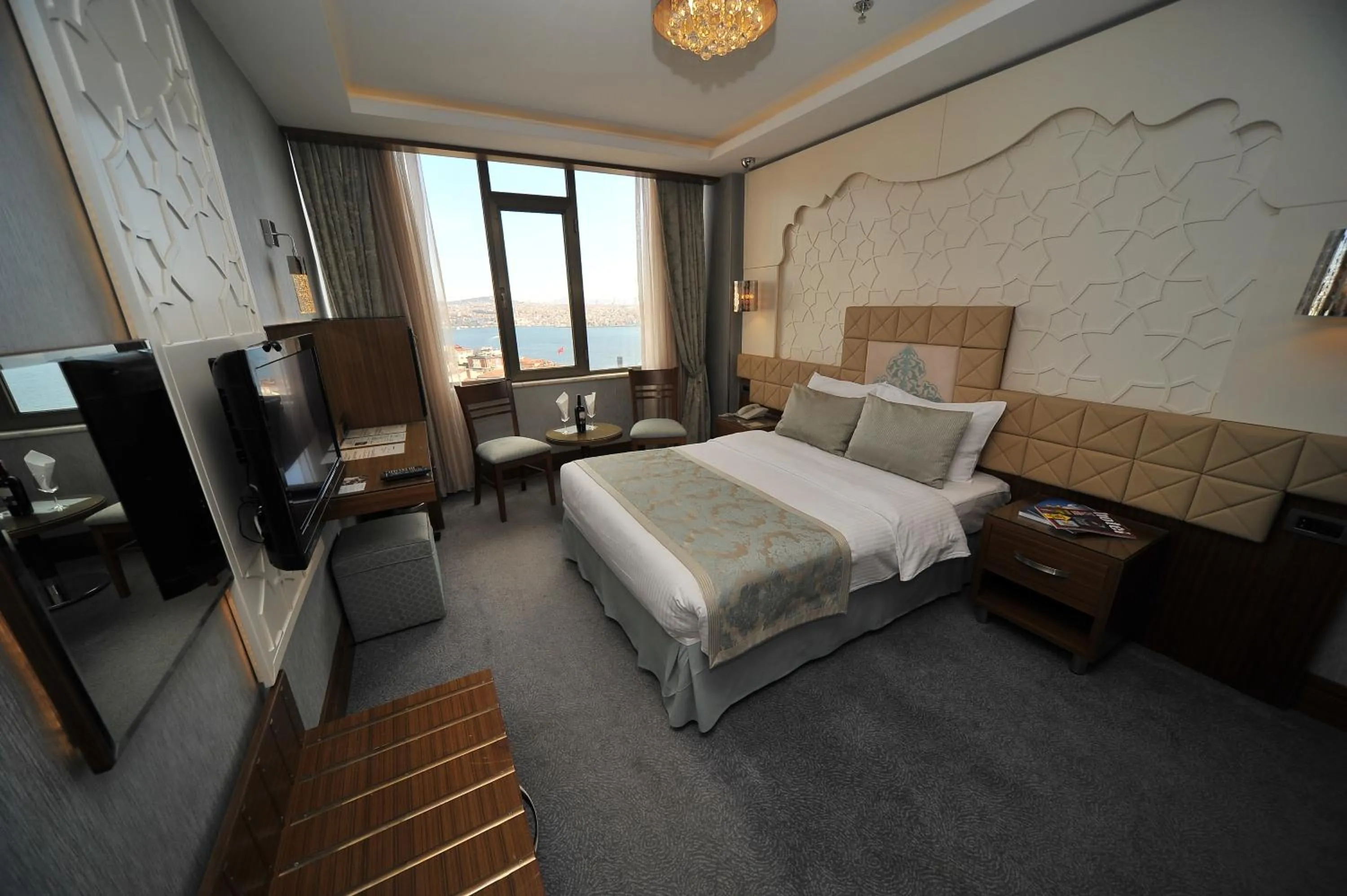 Bed in Grand Star Hotel Bosphorus & Spa