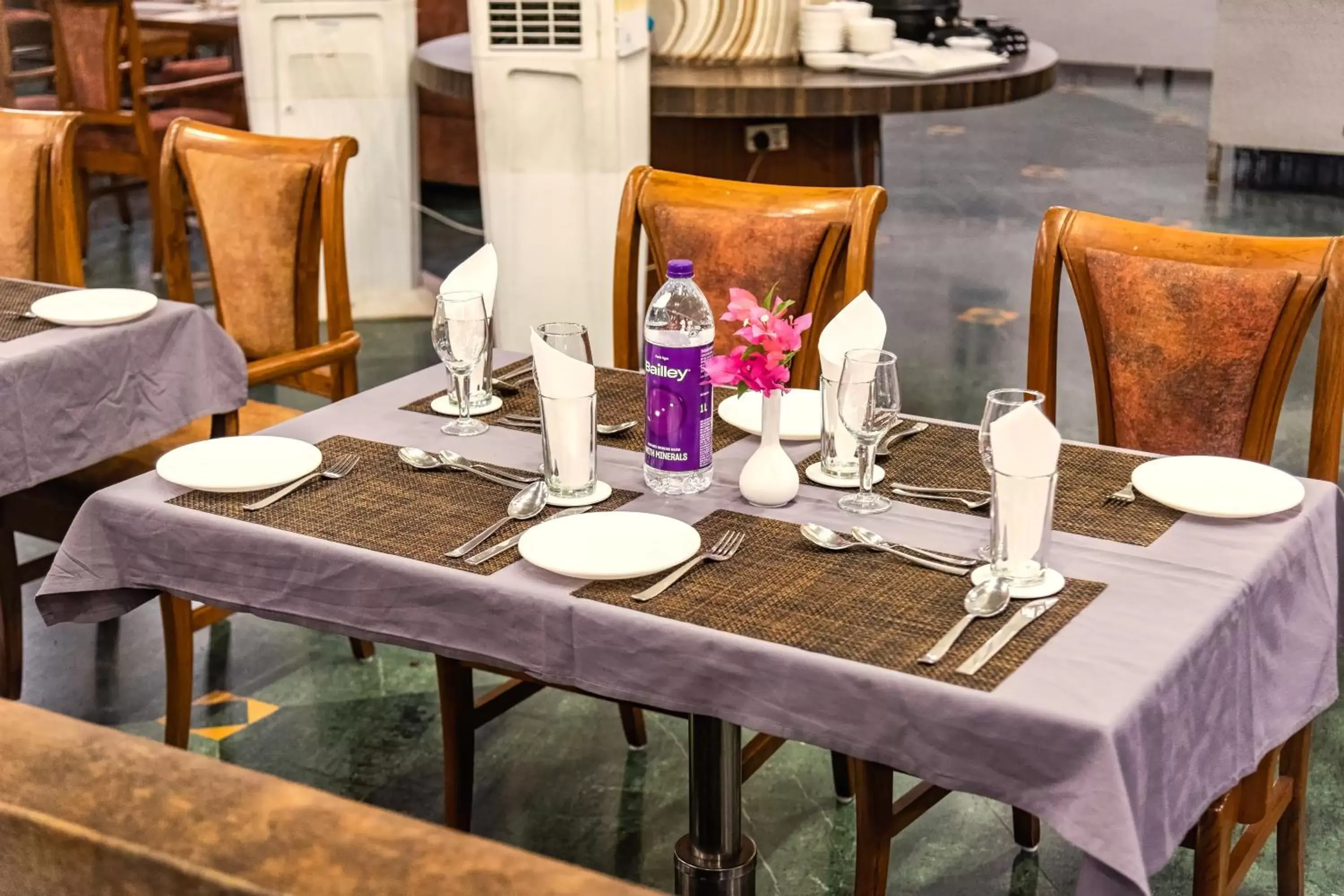 Restaurant/places to eat in Mayur Retreat & Spa Restaurant/places to eat in Mayur Retreat & Spa