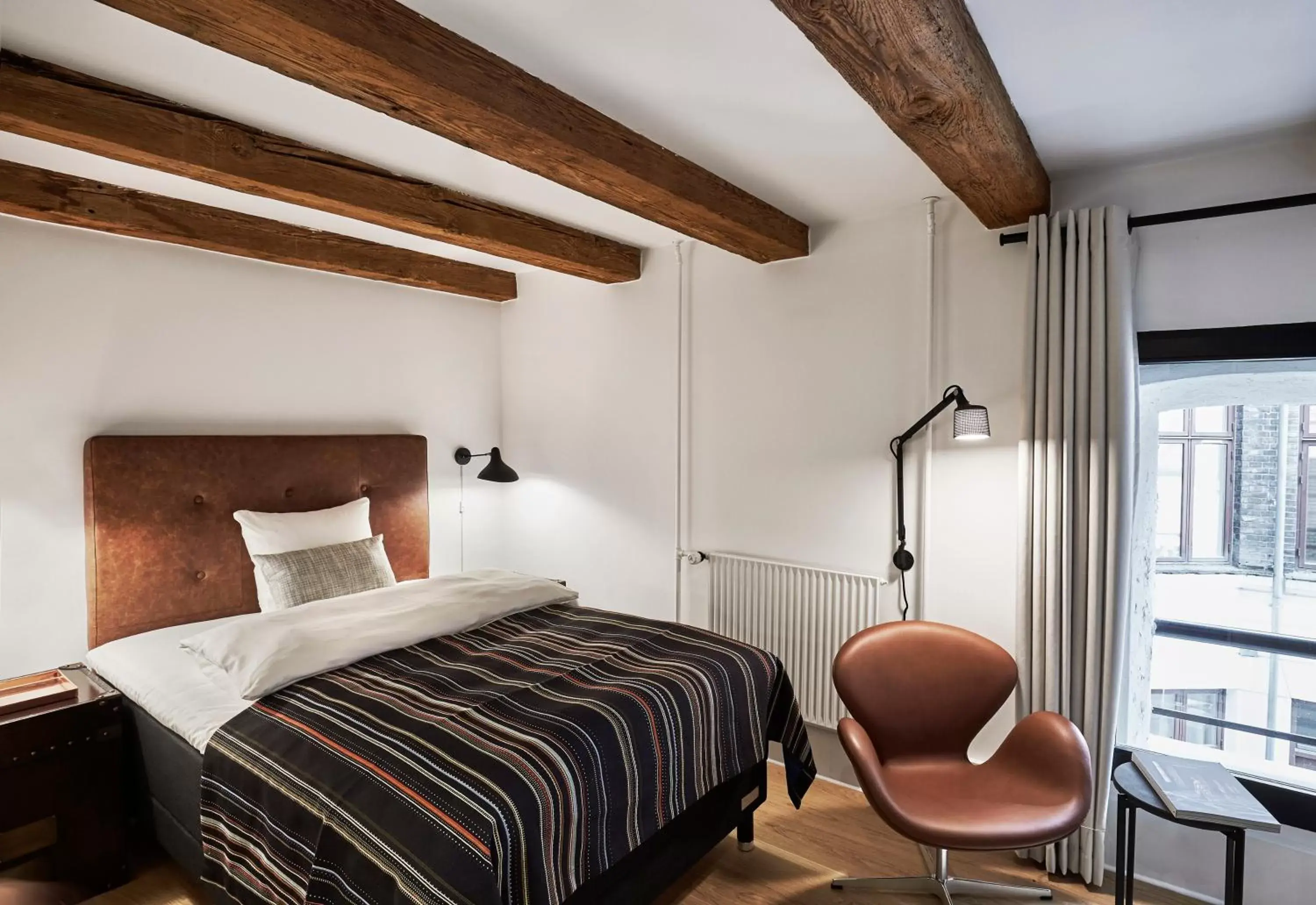 Photo of the whole room, Bed in 71 Nyhavn Hotel