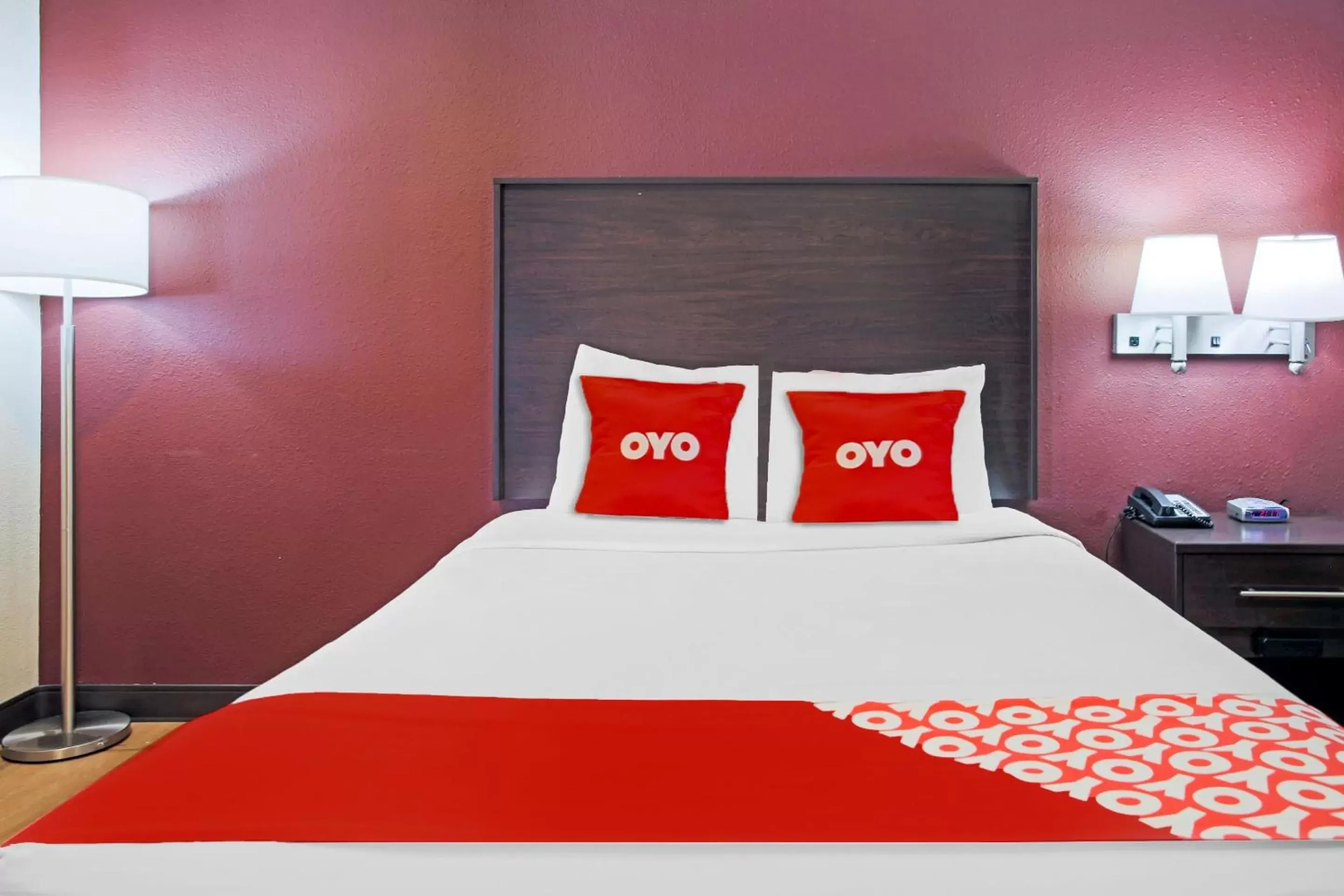 Bedroom, Bed in OYO Hotel McAllen Airport South