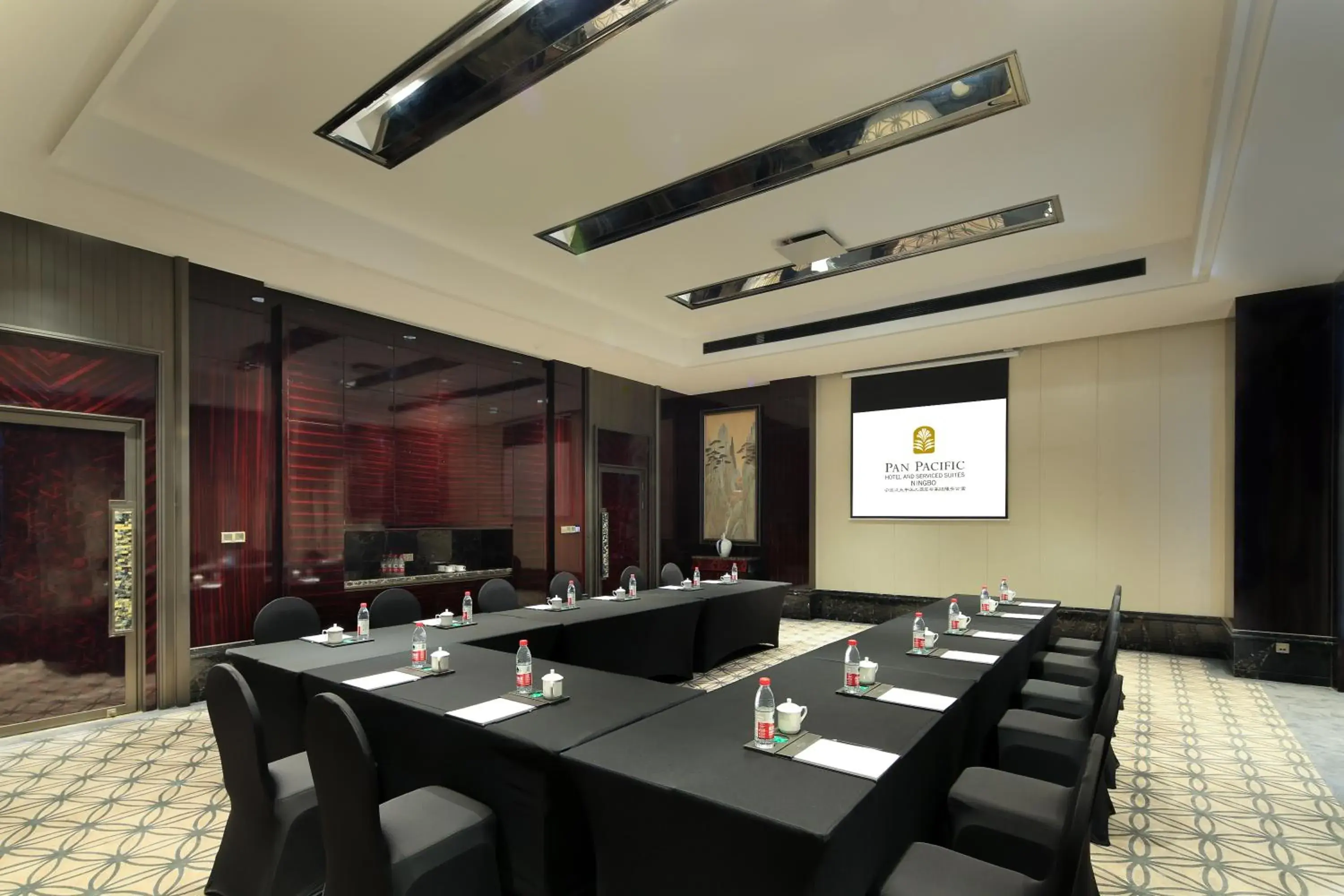 Meeting/conference room in Pan Pacific Ningbo