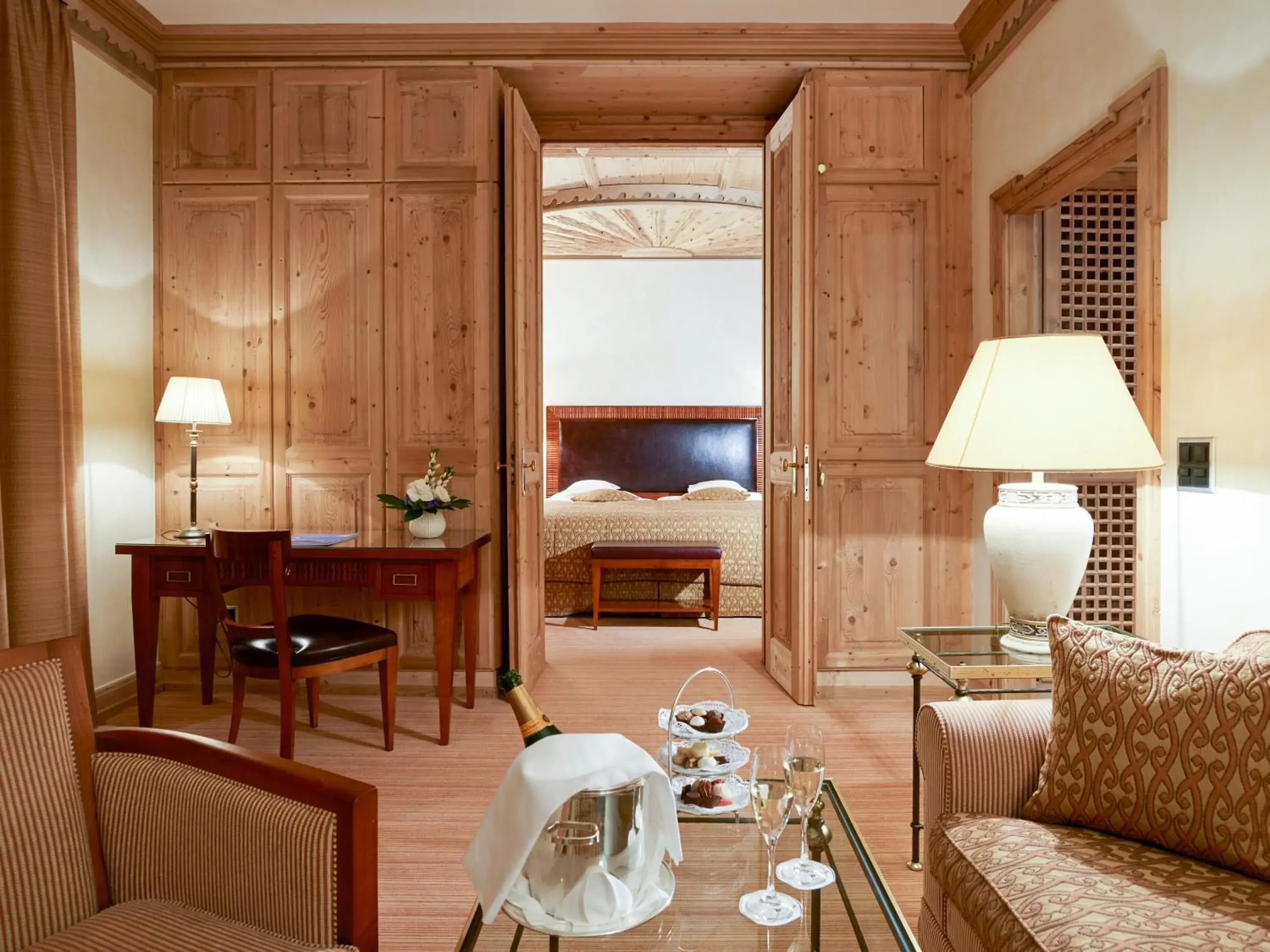 Living room, Seating Area in Grand Hotel Kronenhof