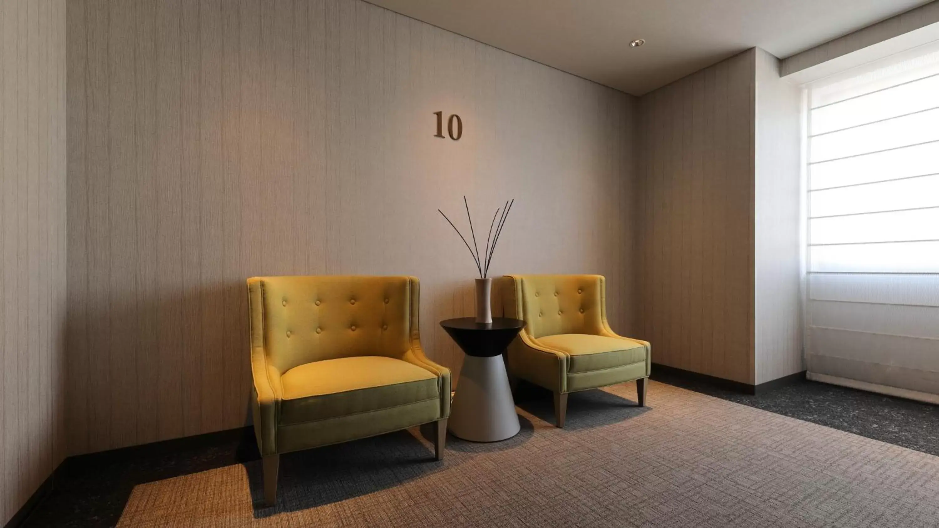Lobby or reception, Seating Area in ANA Holiday Inn Sendai, an IHG Hotel