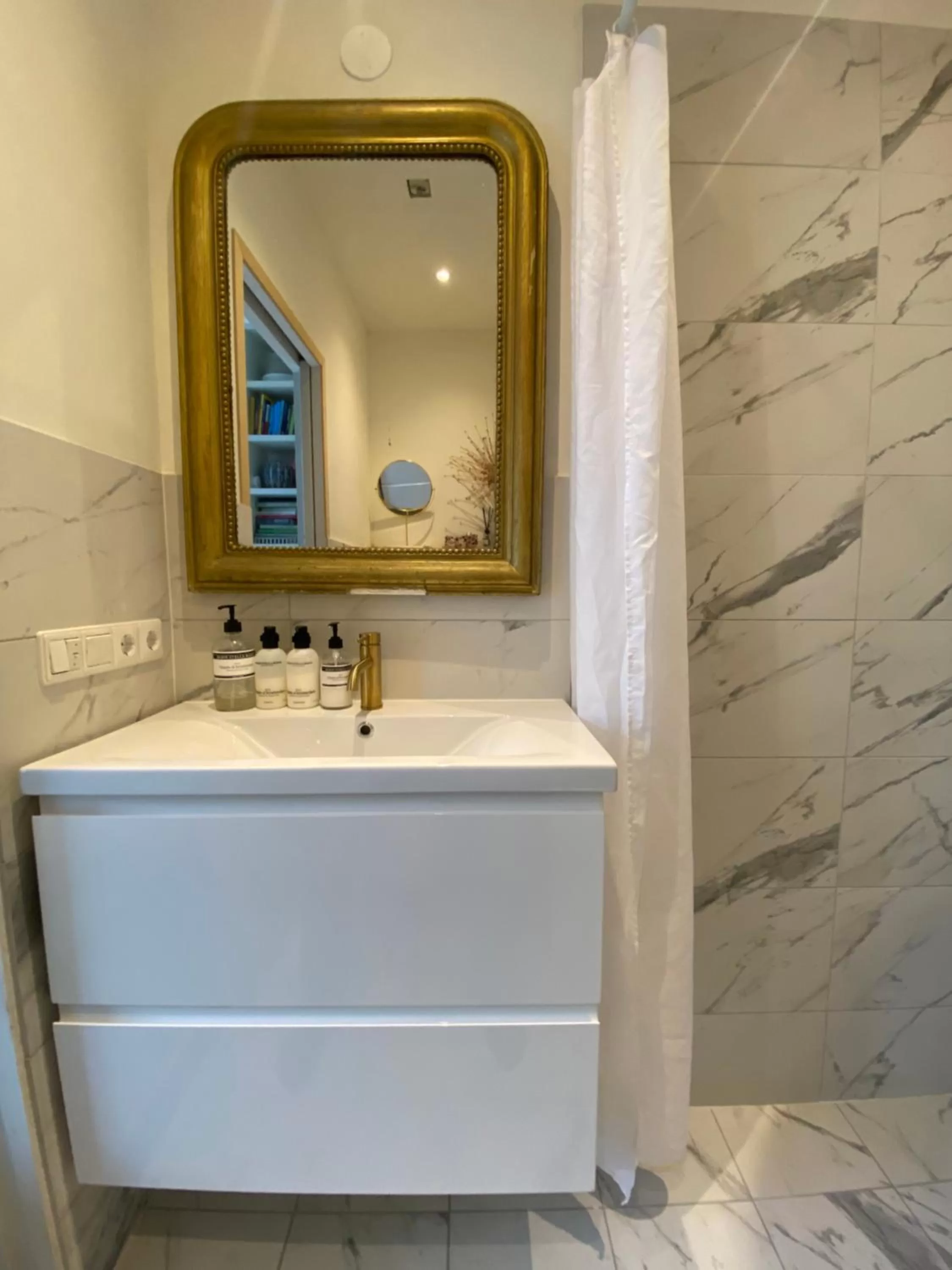 Bathroom in Vondelpark Suite