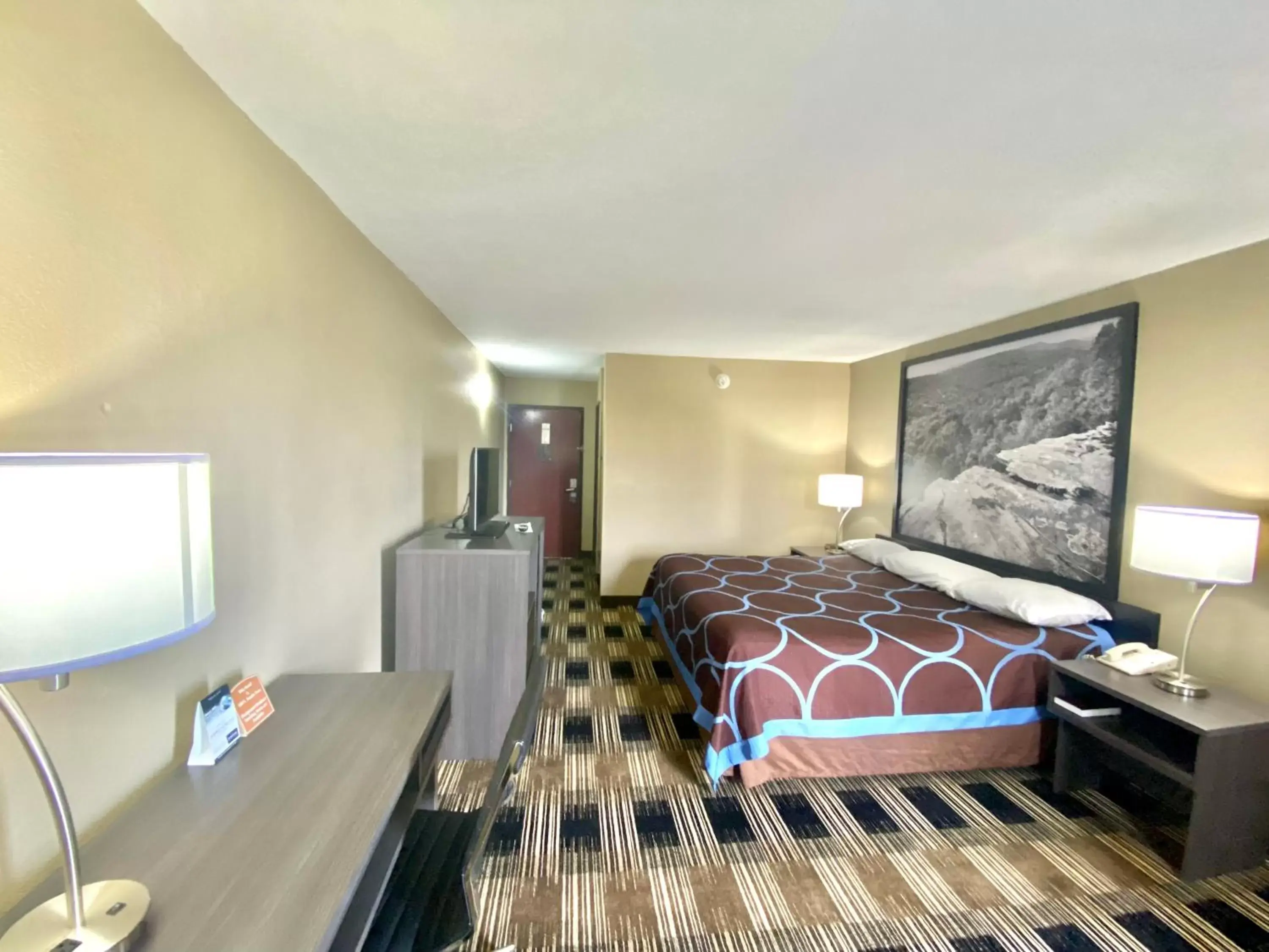 Bed in Super 8 by Wyndham Conway Bed in Super 8 by Wyndham Conway