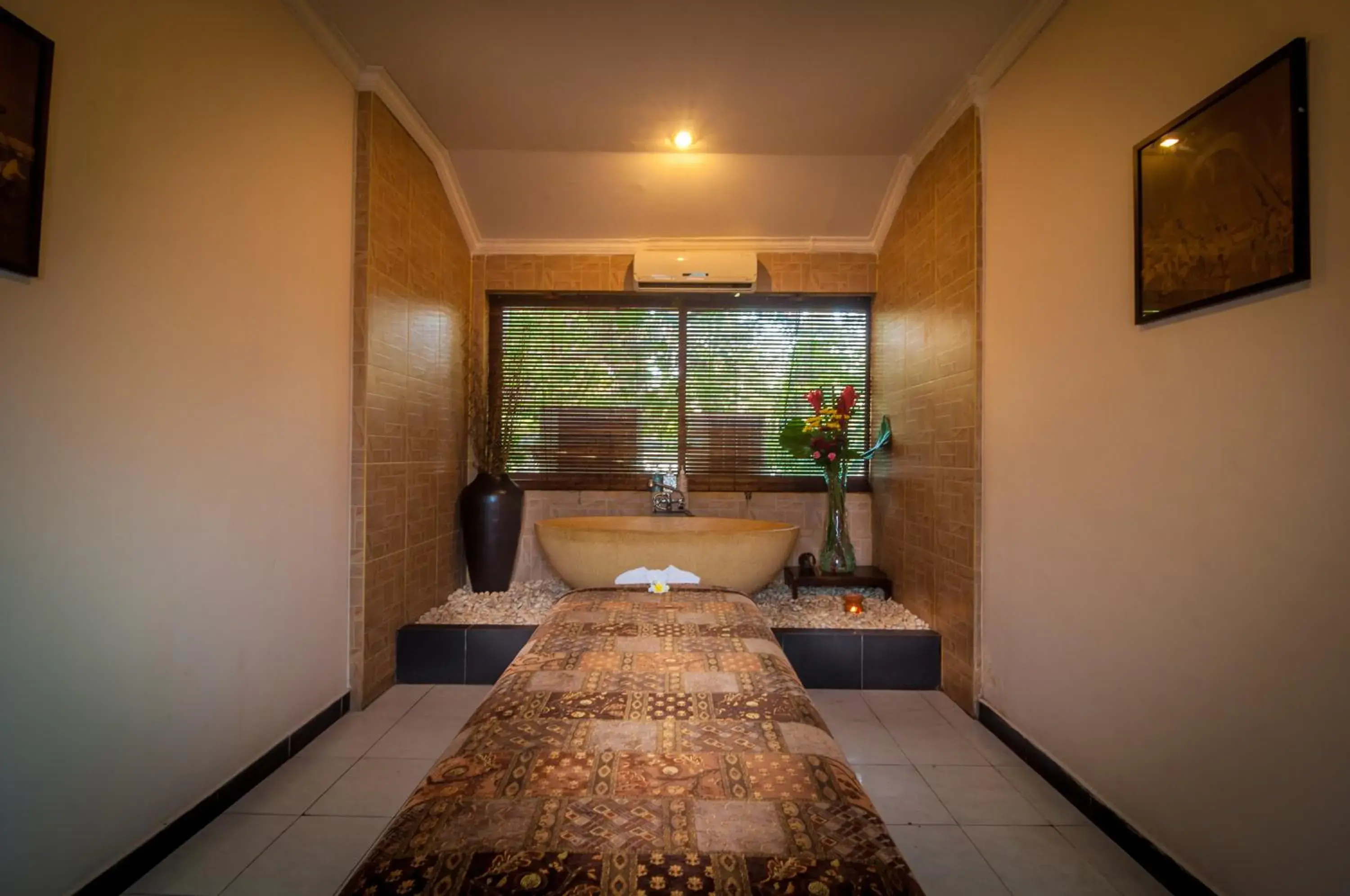 Activities, Bathroom in Melasti Kuta Bungalows & Spa