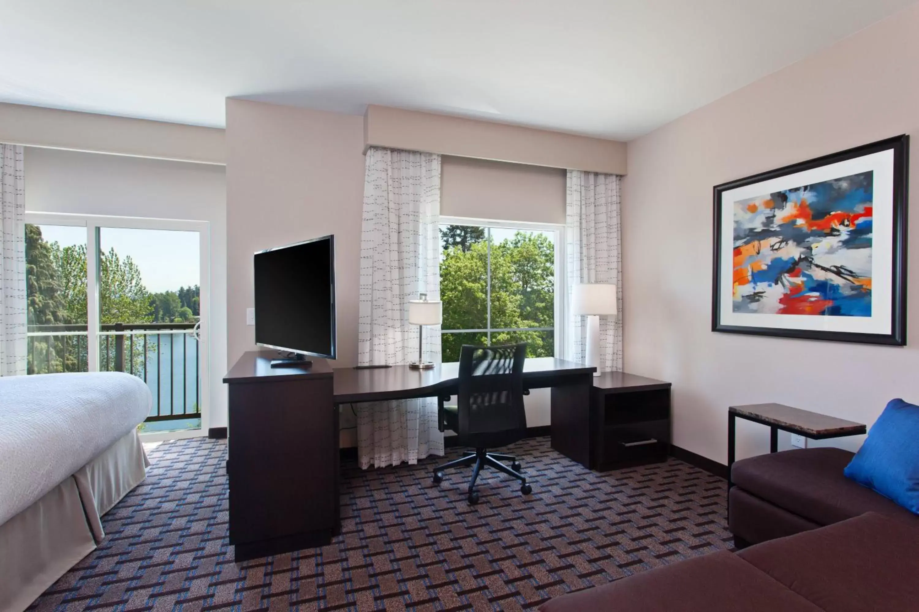 Bedroom, Seating Area in Residence Inn by Marriott Seattle Sea-Tac Airport