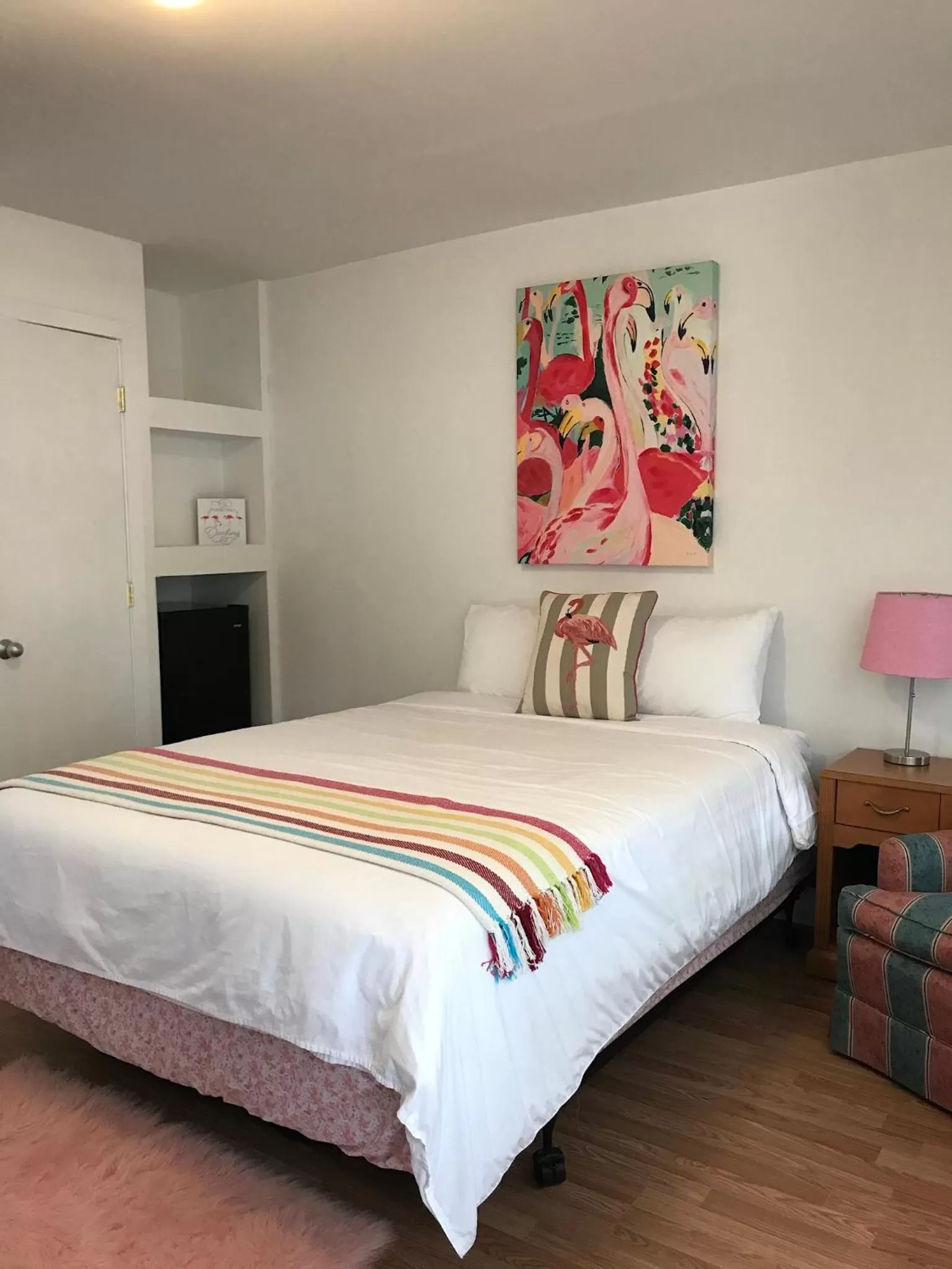 Bed in Dame Fortune's Cottage Court