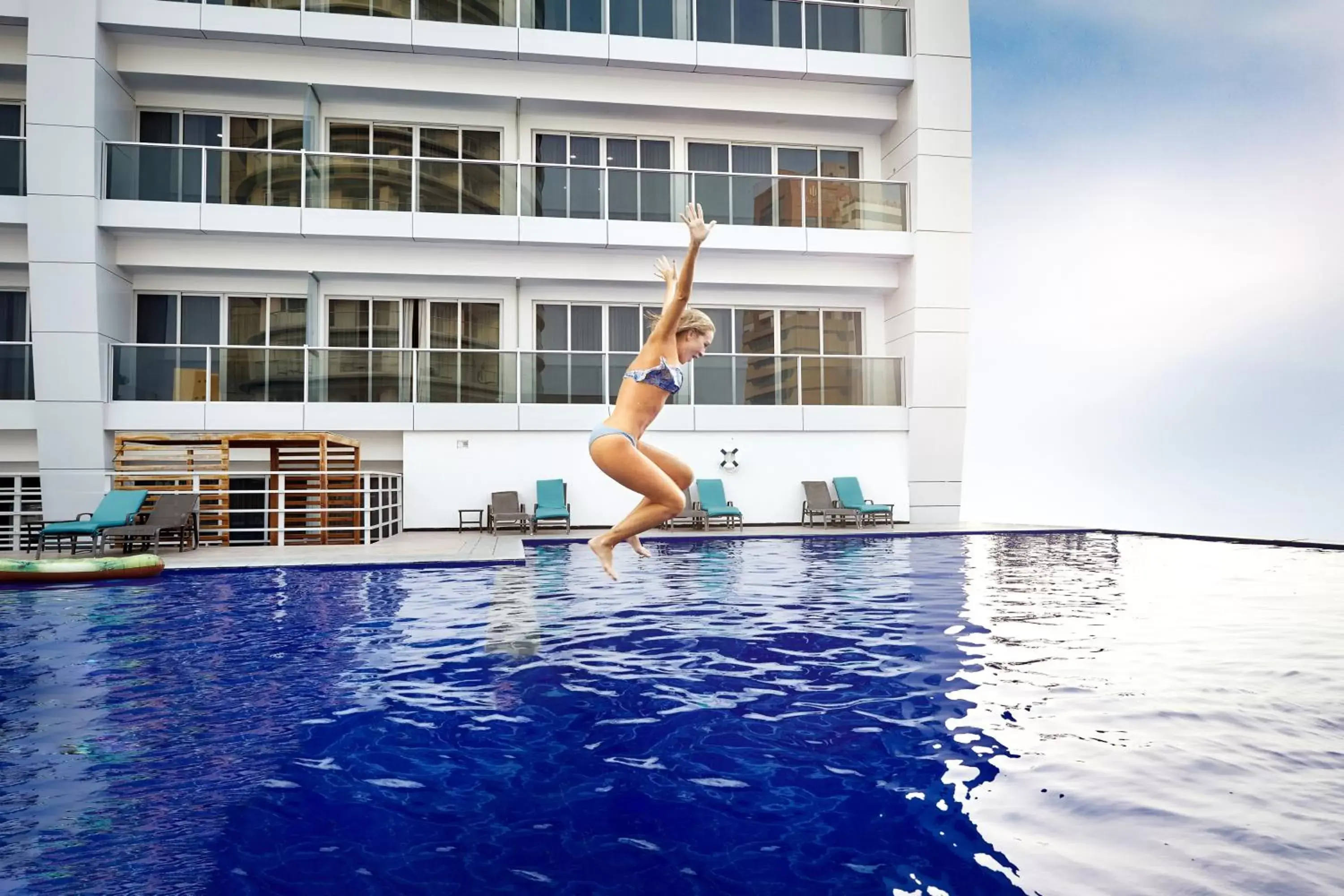 Swimming Pool in Wyndham Manta Sail Plaza Hotel and Convention Center