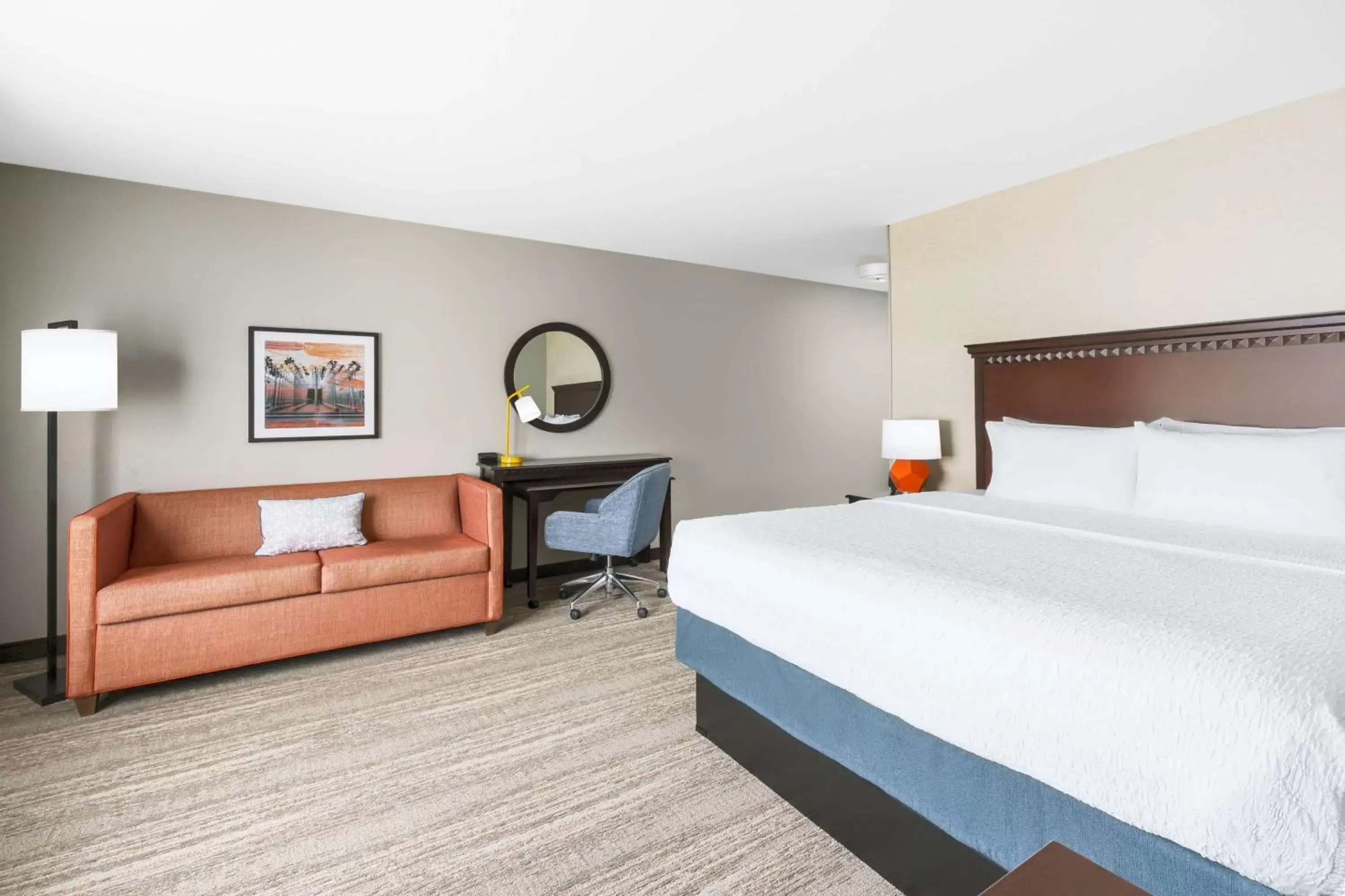 Bedroom, Bed in Hampton Inn & Suites Thousand Oaks
