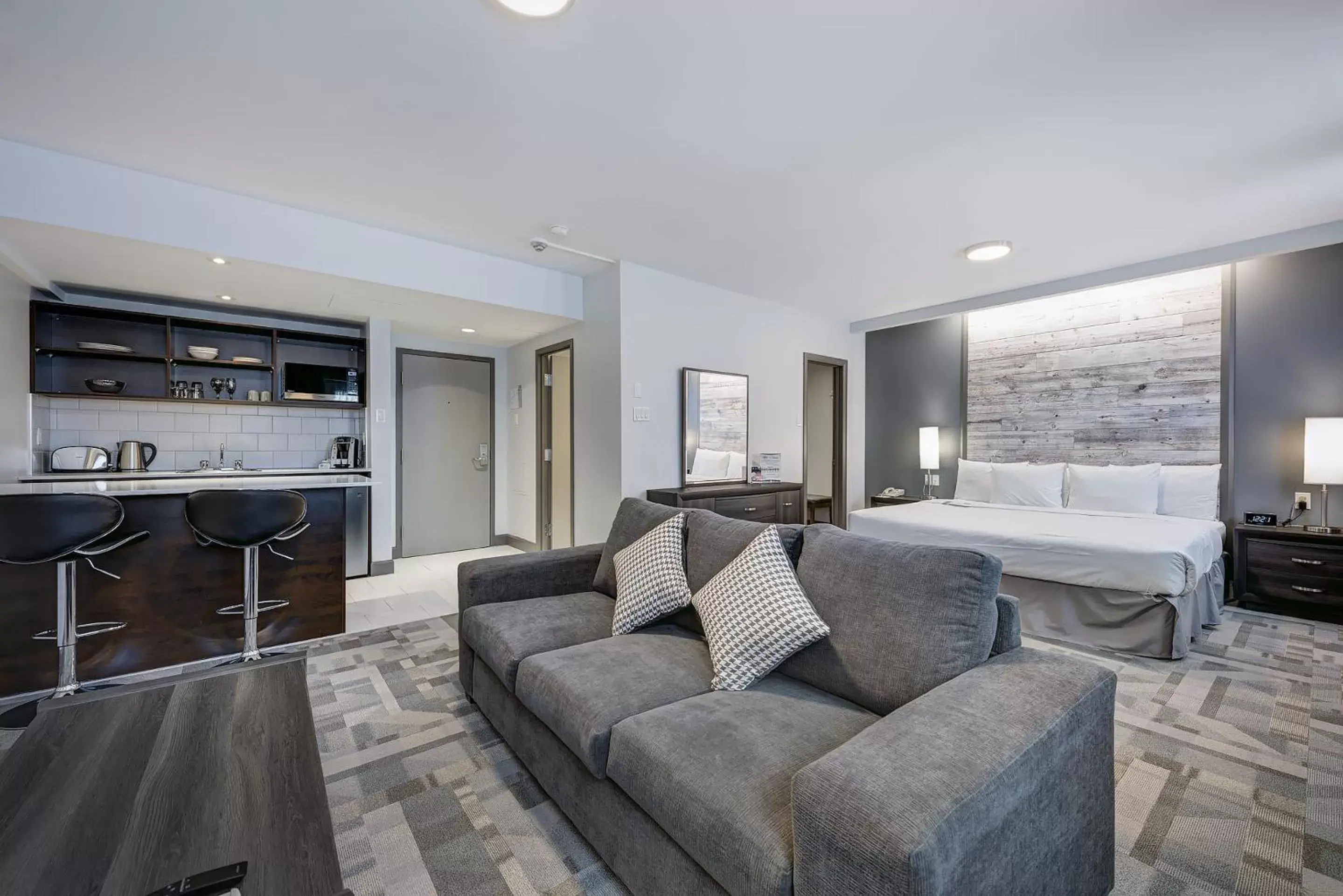 Bedroom, Seating Area in Terrasse Royale Hotel