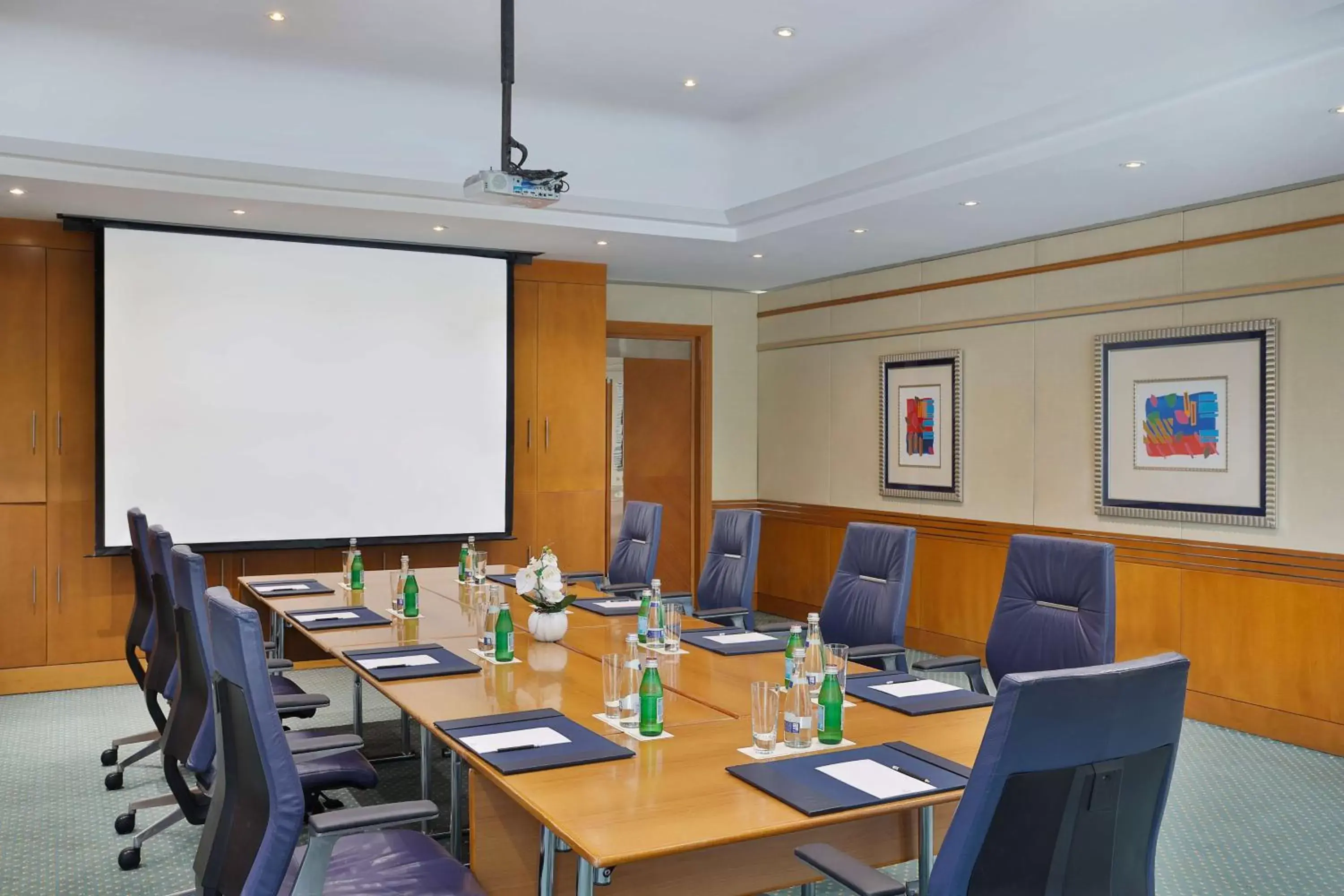 Meeting/conference room, Business Area/Conference Room in Hilton Dubai The Walk