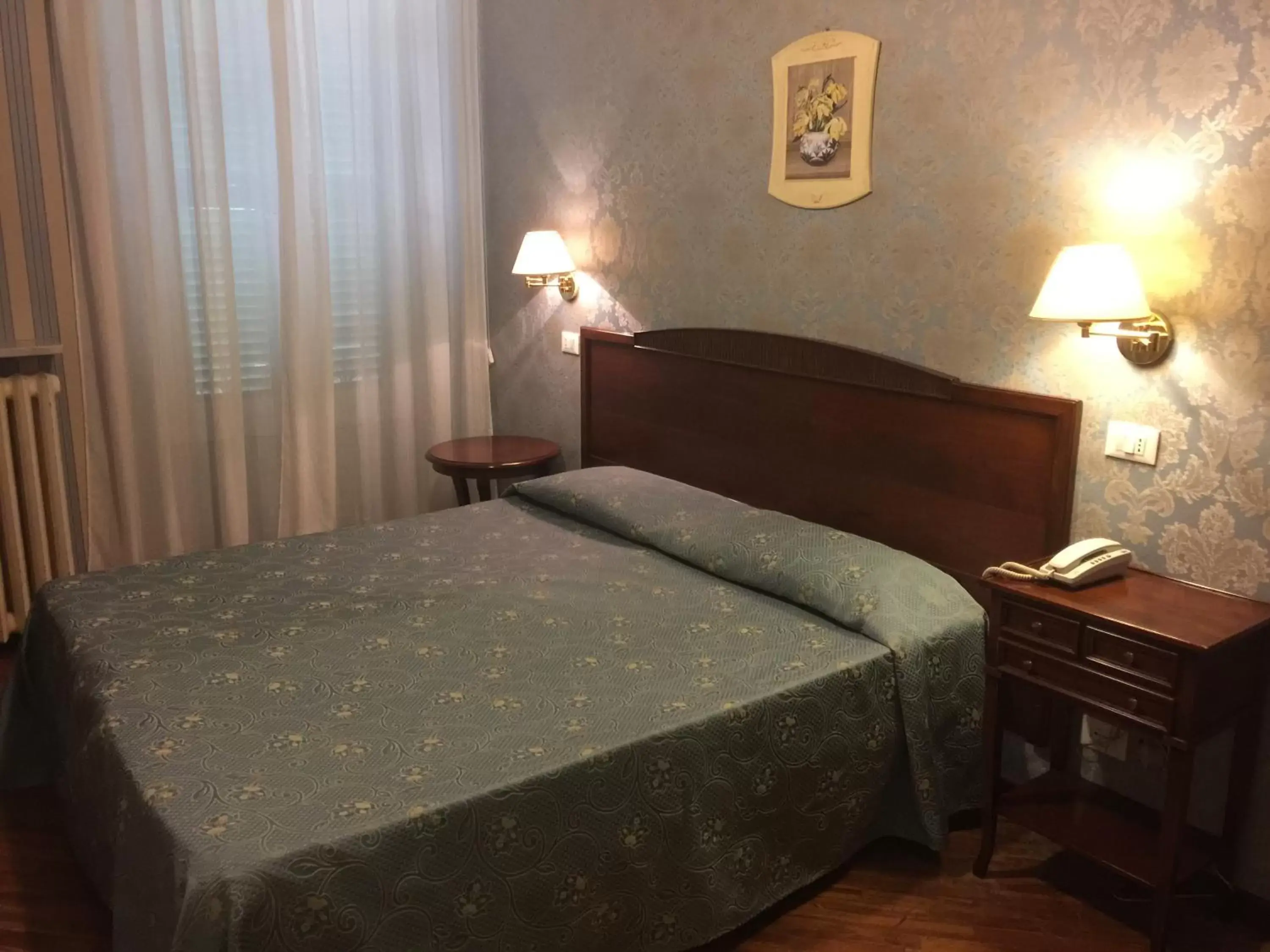 Bed, Room Photo in Hotel Villa Aricia