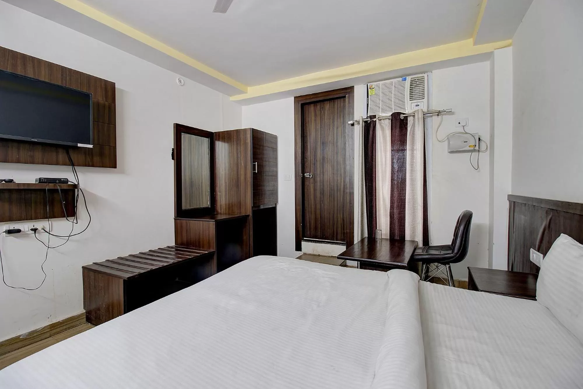 Bedroom, Bed in FabHotel PS Grand