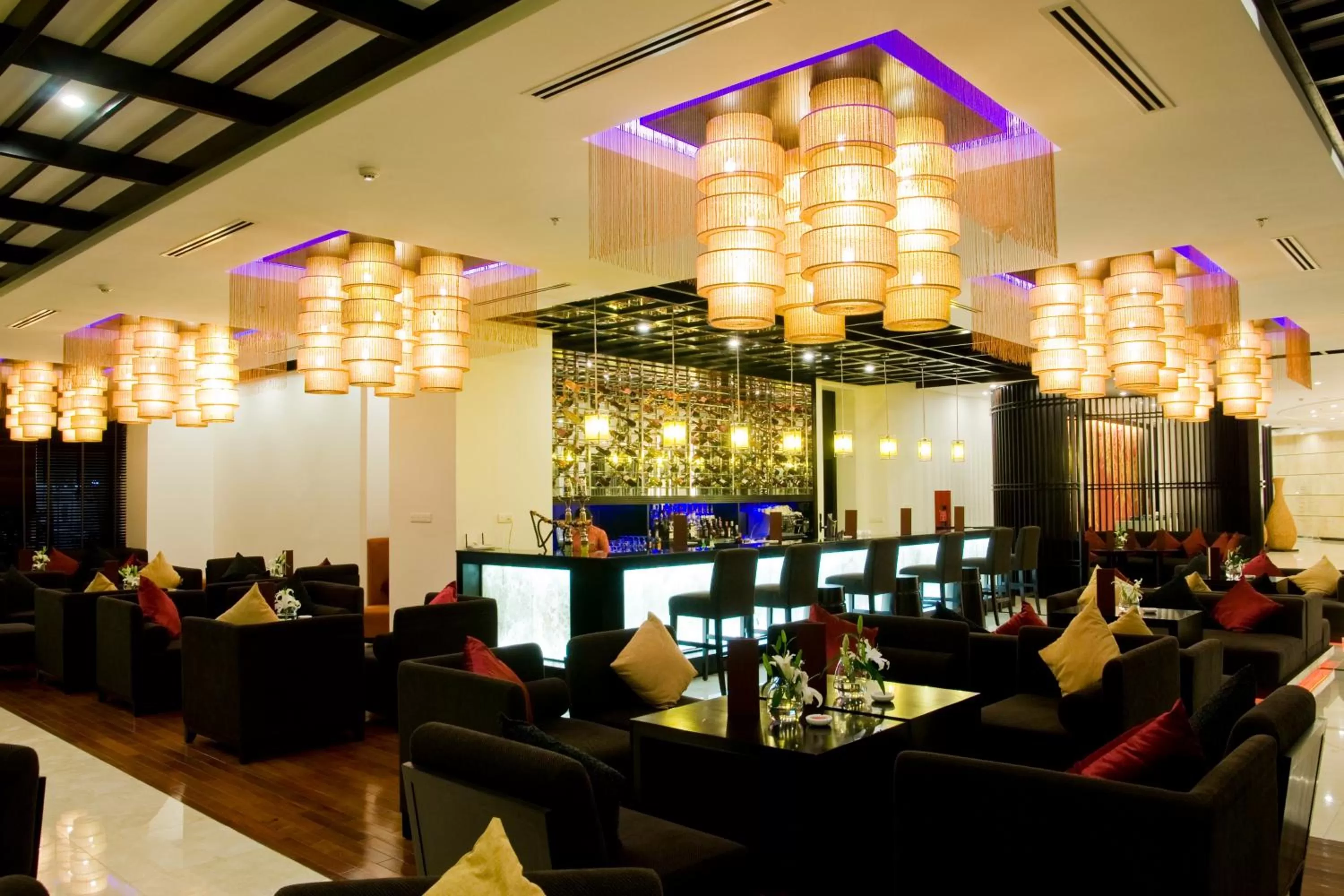 Lounge or bar in Novotel Ha Long Bay Hotel