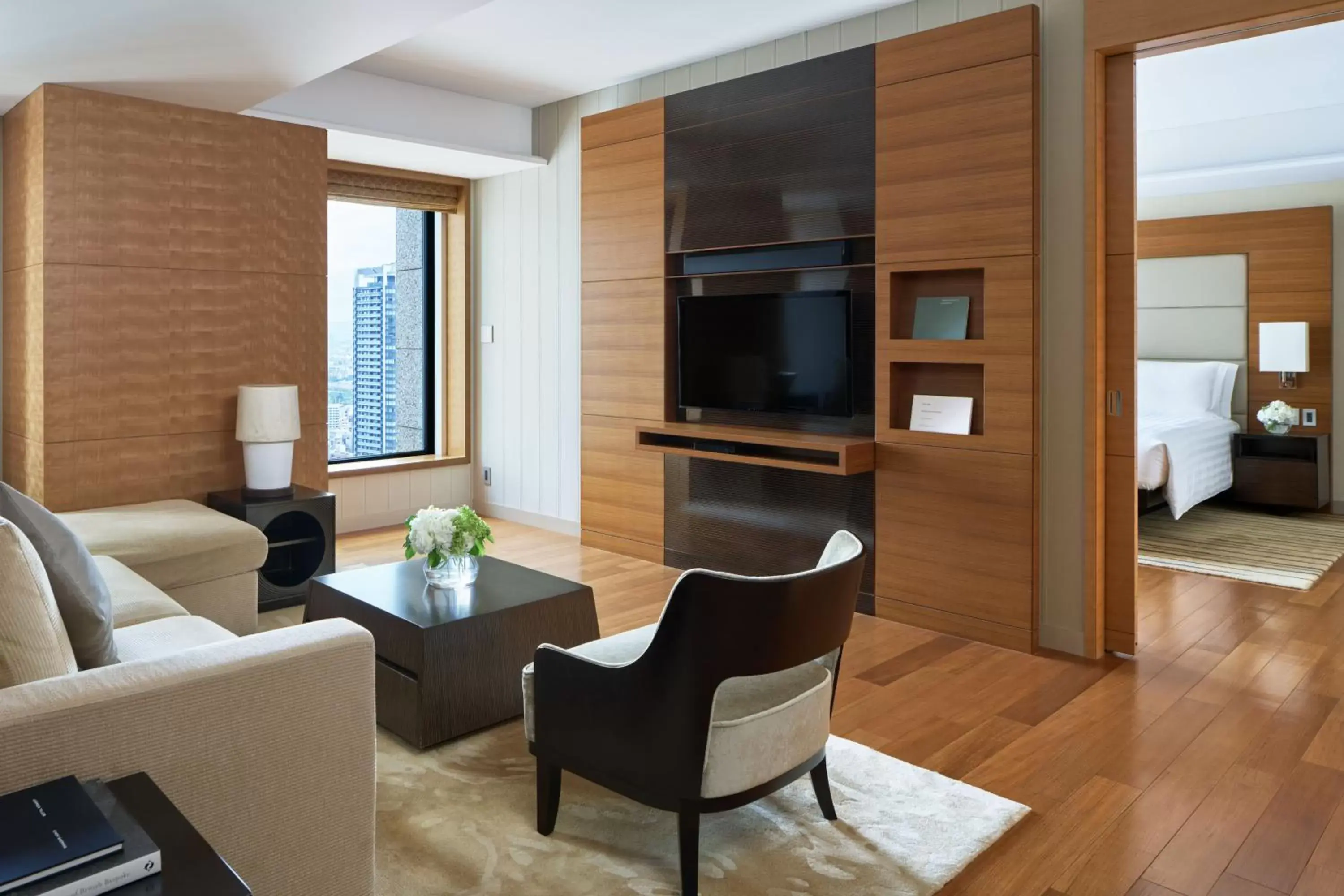 Bedroom, Seating Area in InterContinental Hotel Osaka, an IHG Hotel