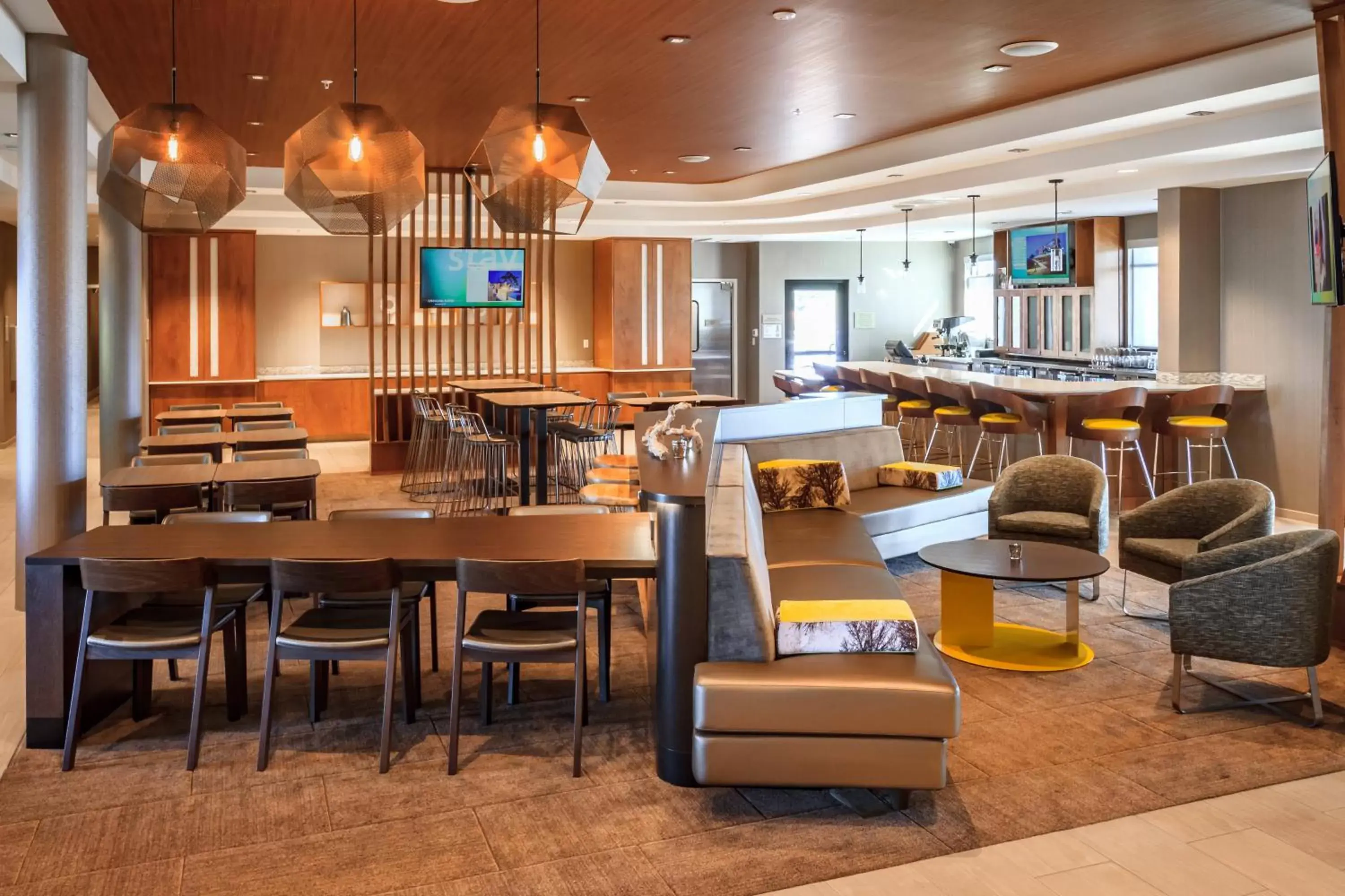 Lobby or reception, Restaurant/Places to Eat in SpringHill Suites by Marriott The Dunes On Monterey Bay