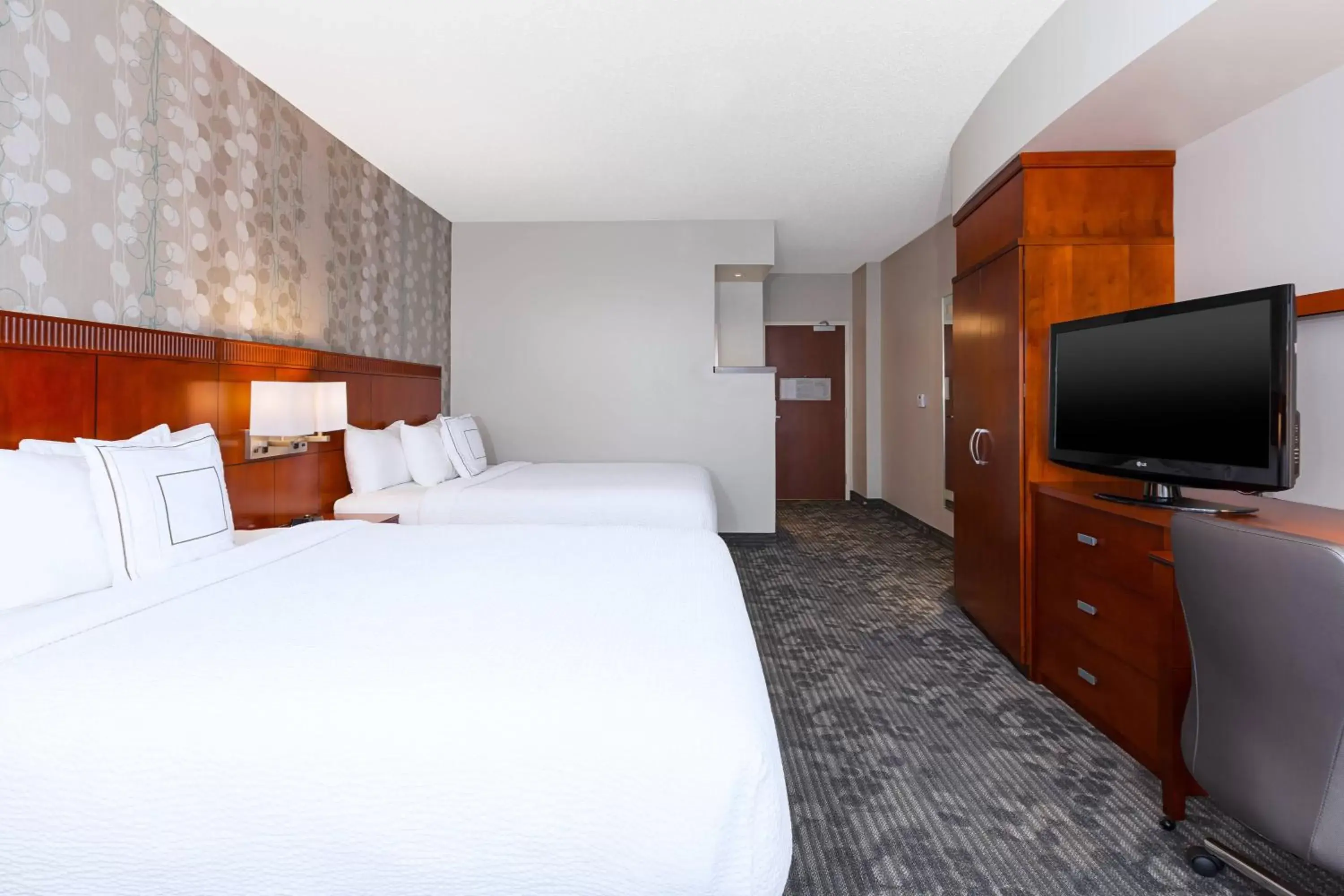 Photo of the whole room, Bed in Courtyard by Marriott Oklahoma City Downtown