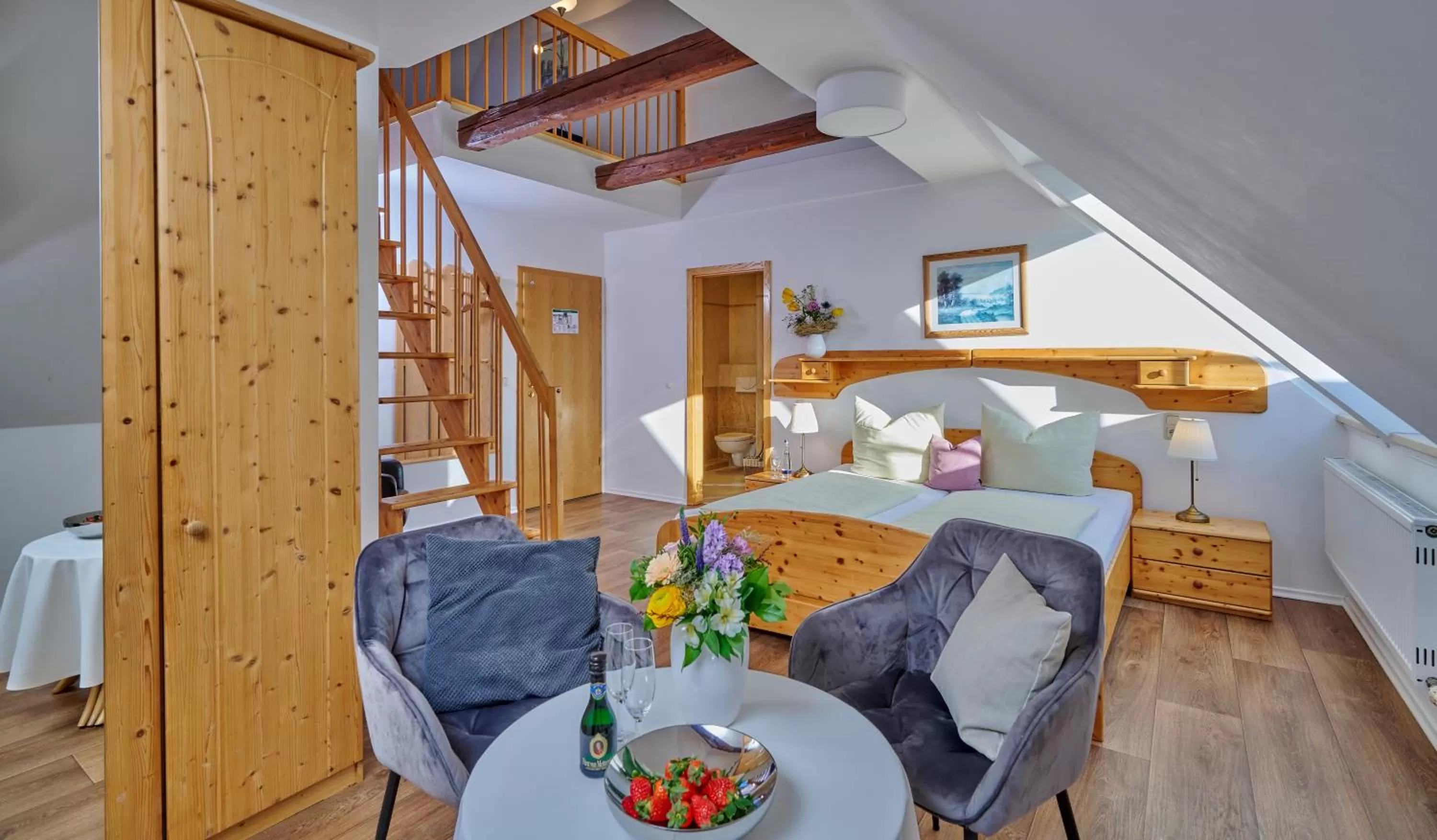 Photo of the whole room in Hotel Restaurant Zum Goldenen Anker mit Hallenbad & Wellnessbereich