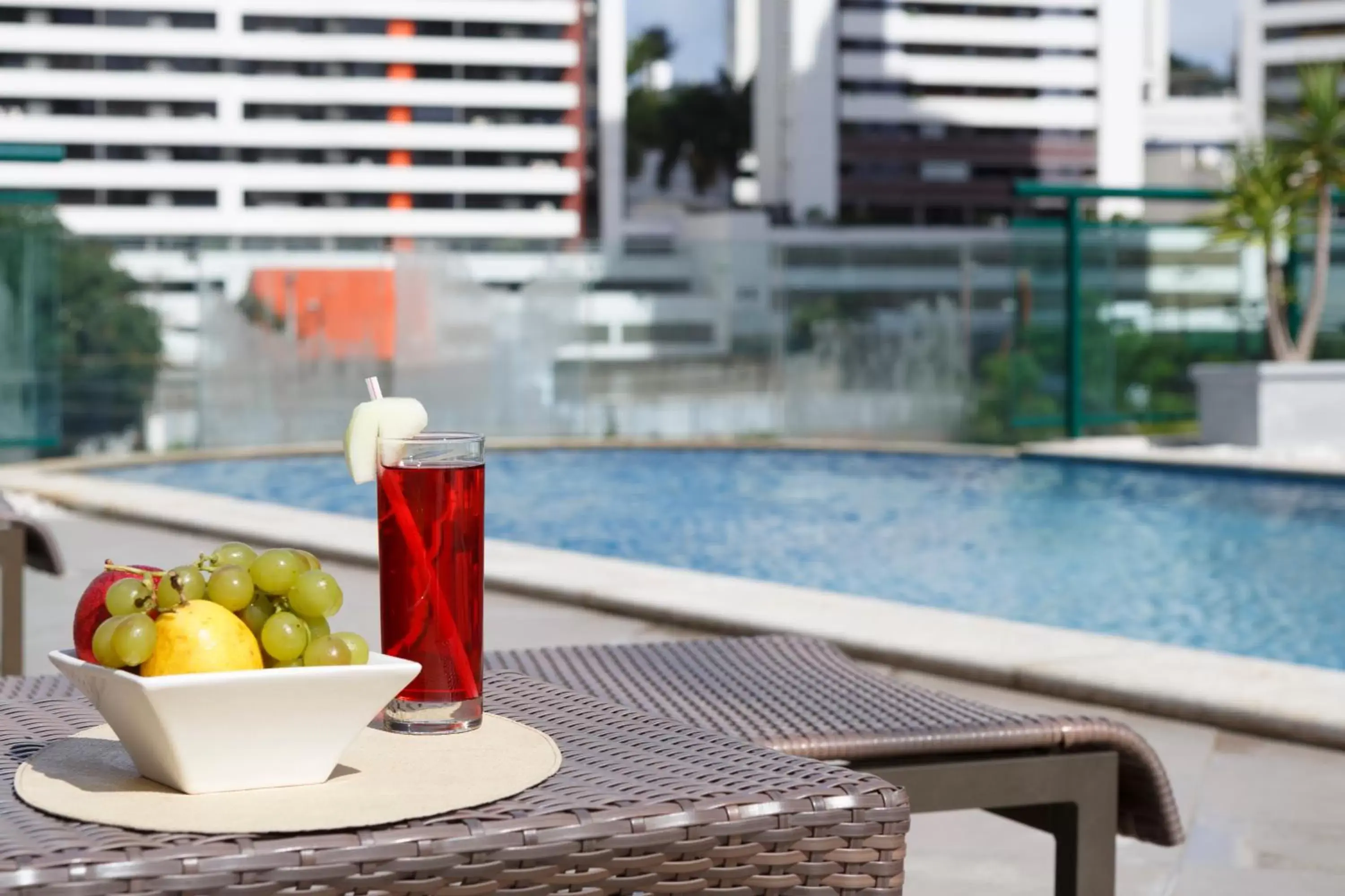 Swimming Pool in Mercure Salvador Pituba