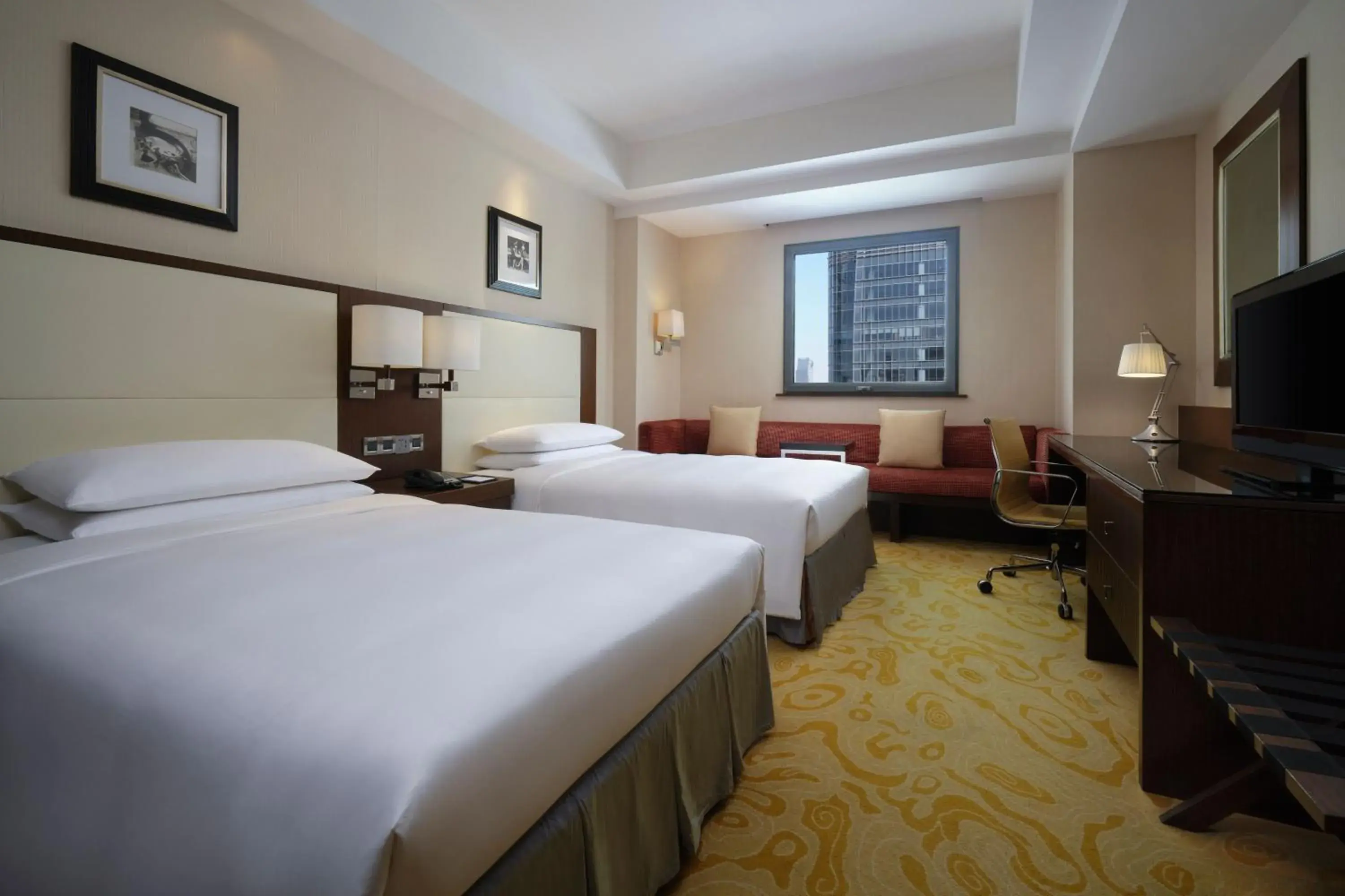 Bedroom, Bed in Courtyard By Marriott Shanghai Xujiahui