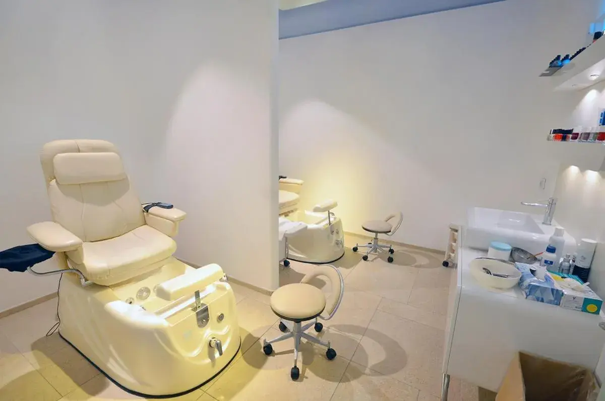 Spa and wellness centre/facilities, Bathroom in Hotel Incontro