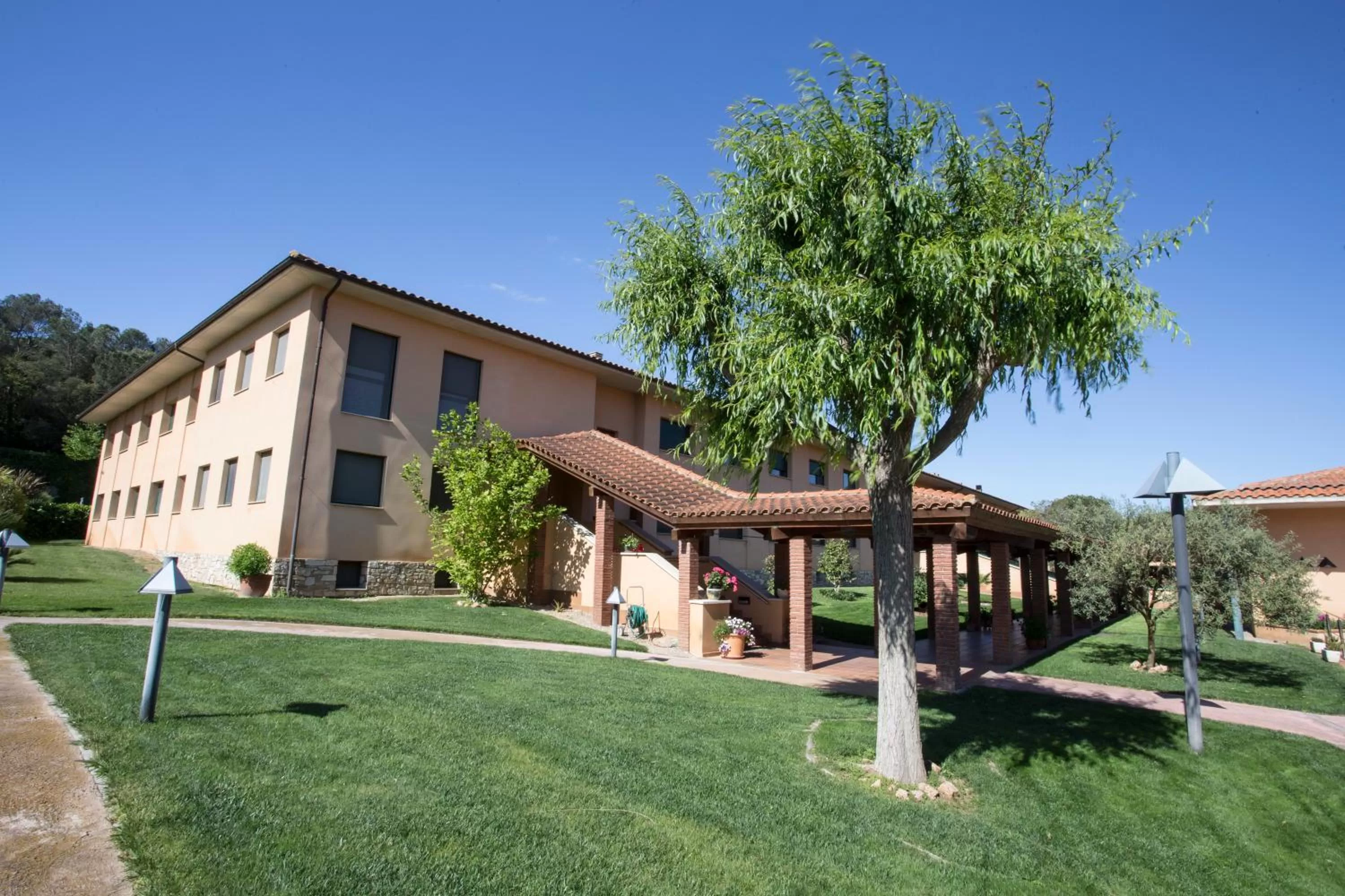 Property building in Casa Santa Elena