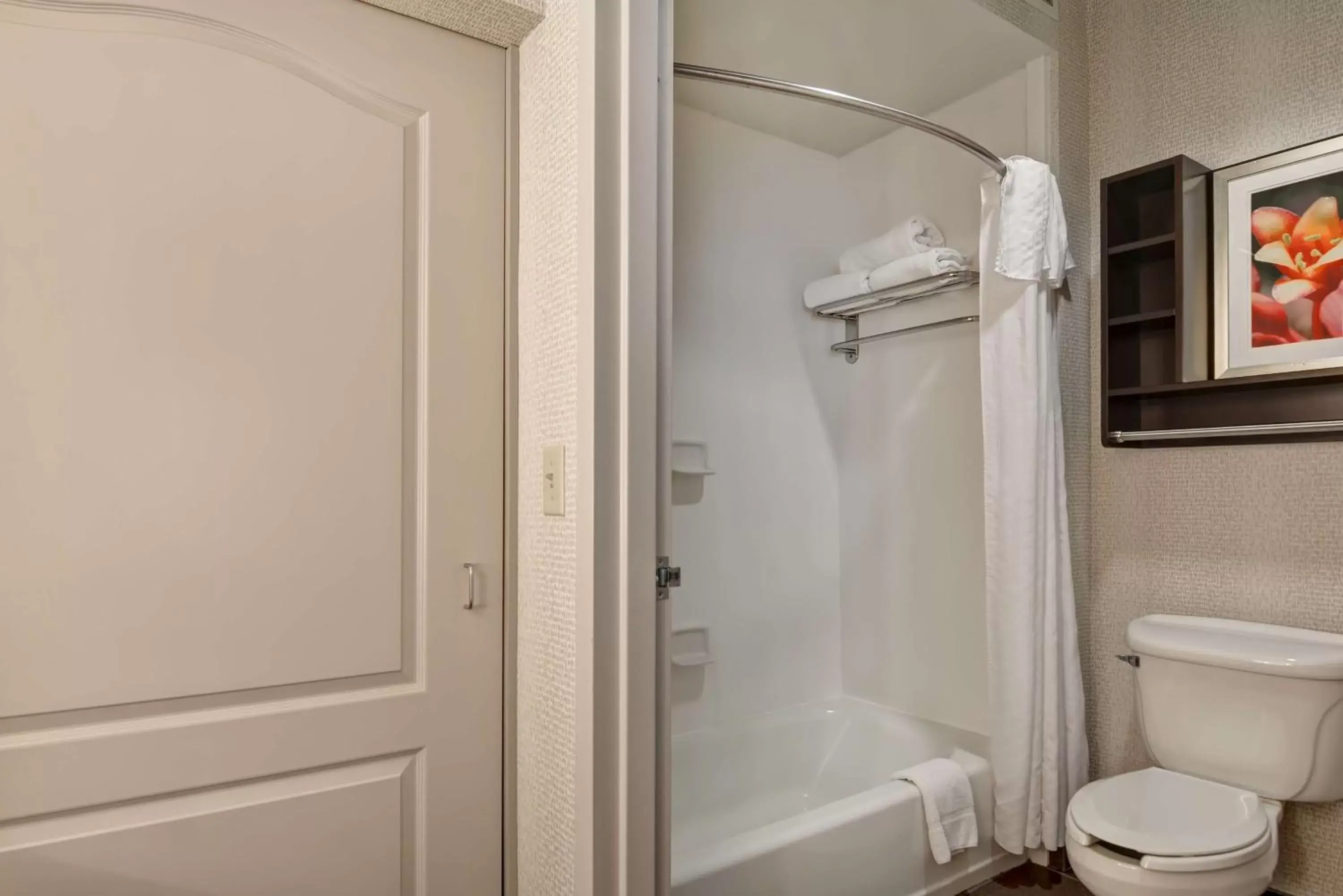 Bathroom in Homewood Suites by Hilton Amarillo