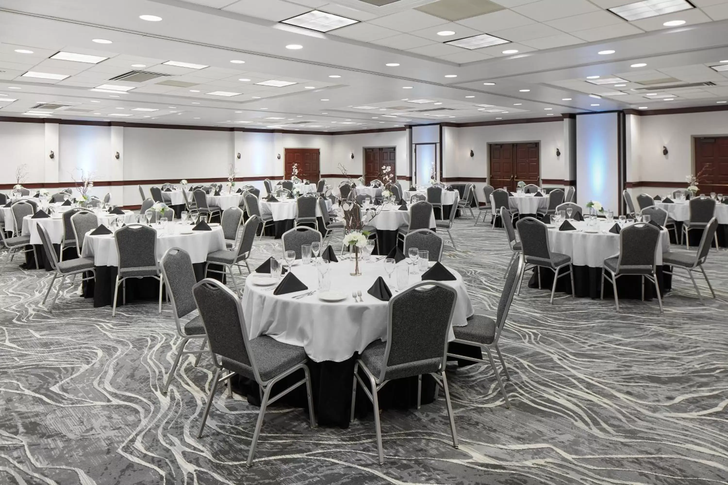 Meeting/conference room, Restaurant/Places to Eat in Holiday Inn Asheville - Biltmore West, an IHG Hotel