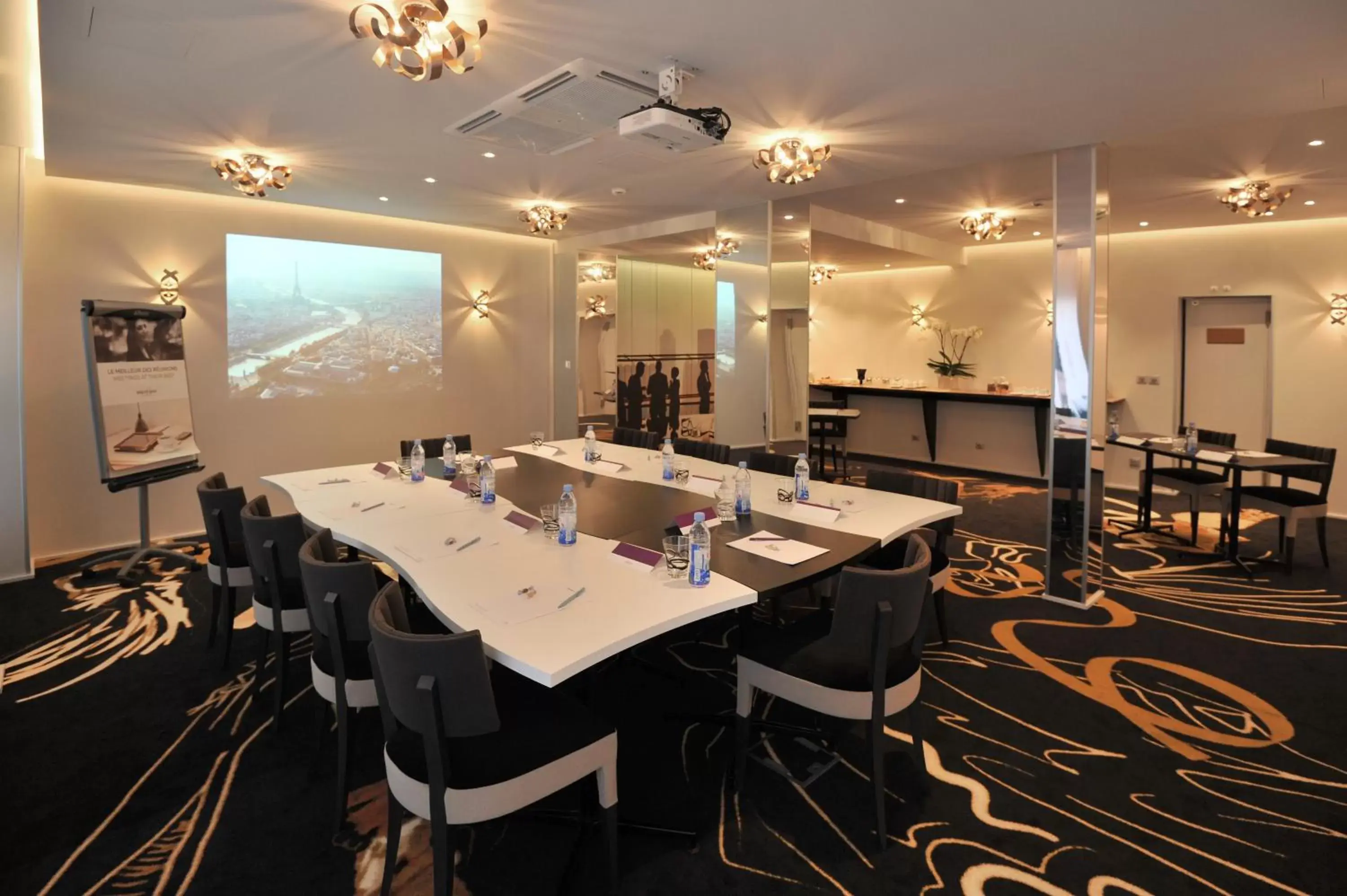Meeting/conference room in Mercure Paris Place d'Italie