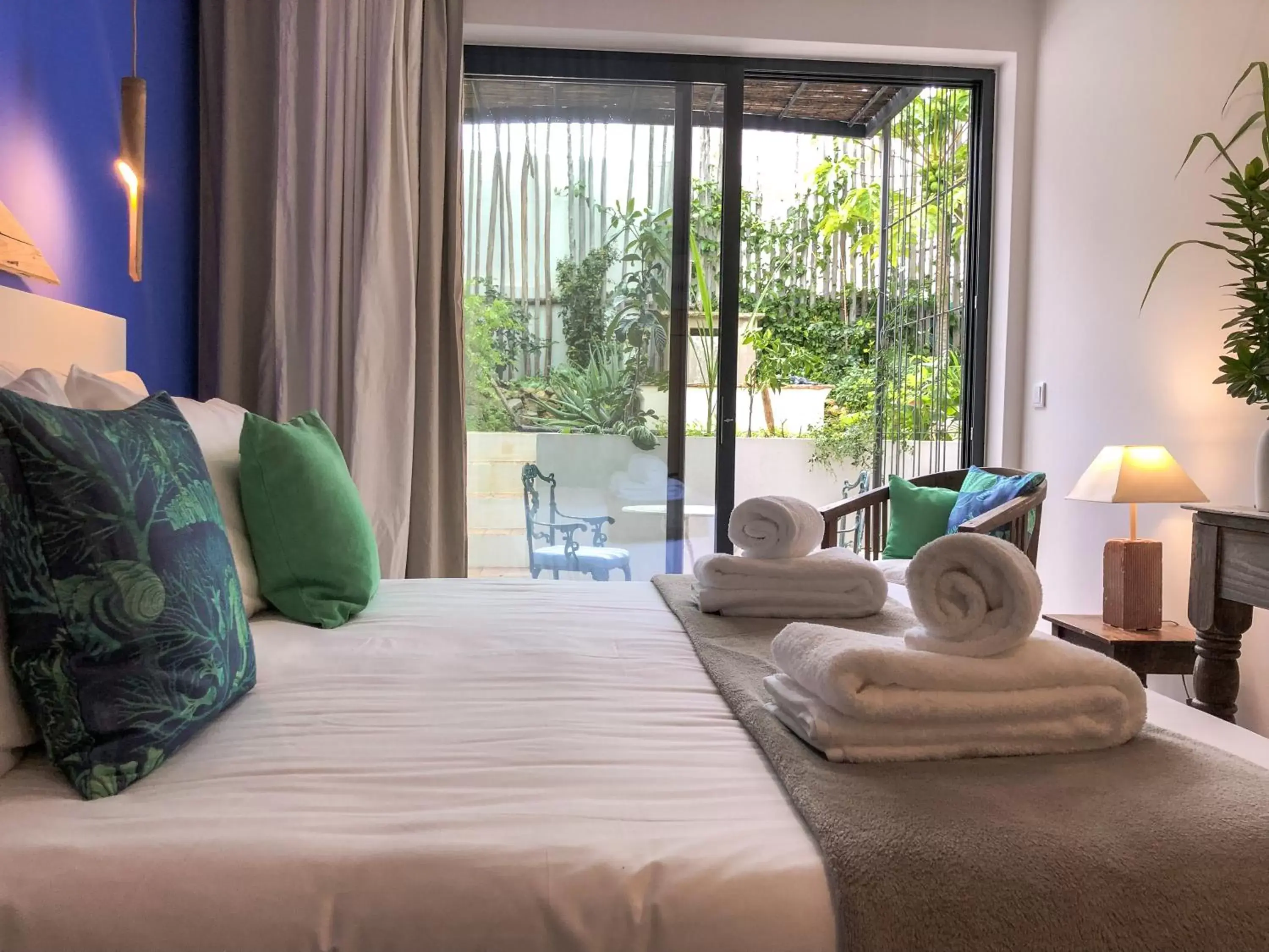 Double or Twin Room with Garden View in Altanure - Almatere Food Forest Boutique Hotel