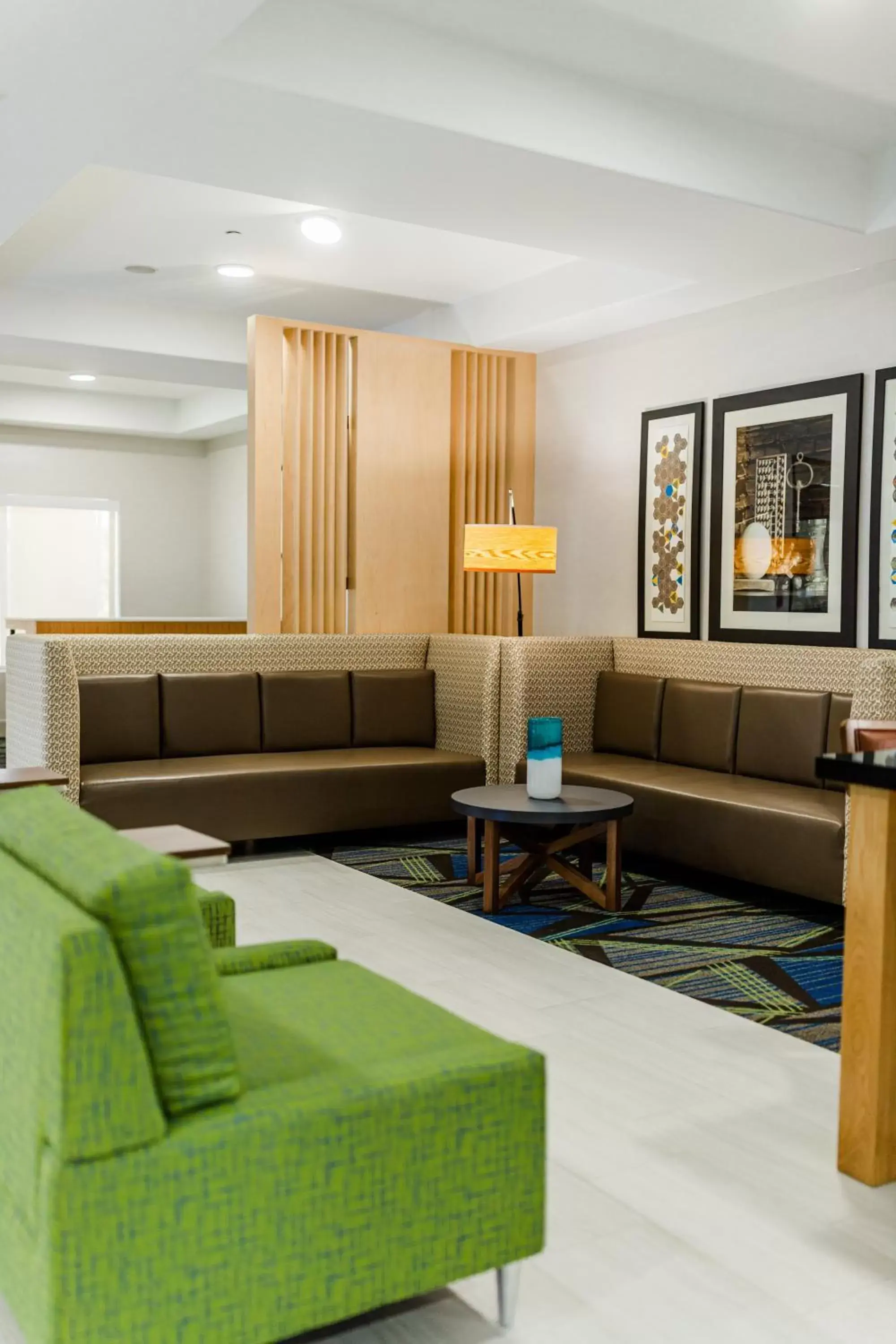 Lobby or reception, Seating Area in Holiday Inn Express Hotel & Suites Greenville, an IHG Hotel