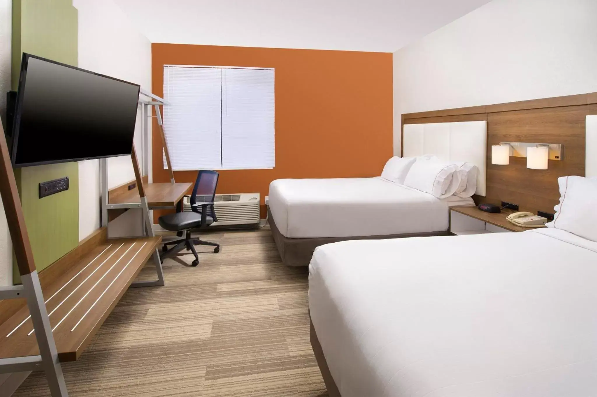 Photo of the whole room in Holiday Inn Express & Suites San Antonio - Downtown Market Area, an IHG Hotel