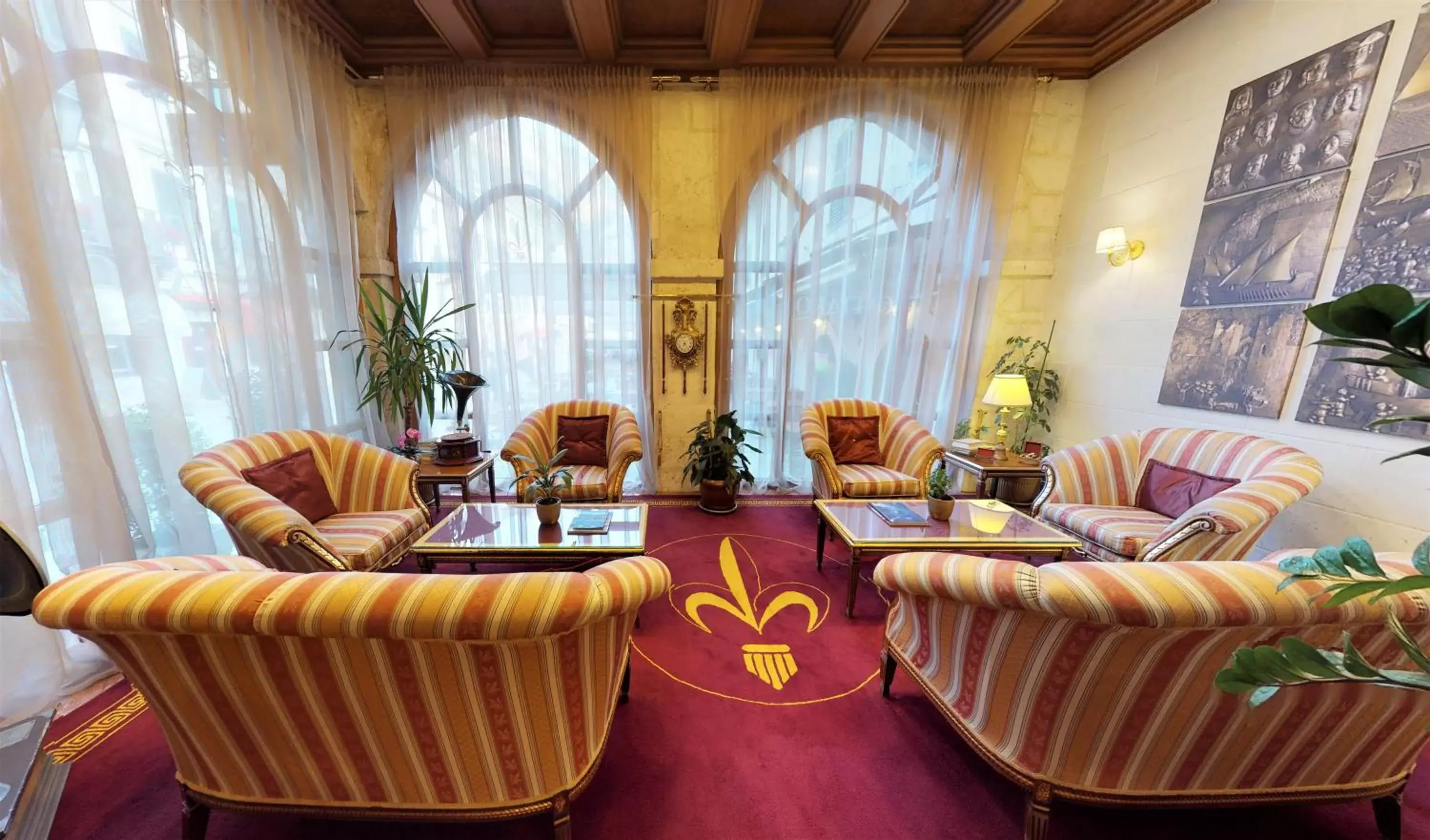 Lobby or reception, Seating Area in Historic Boutique Hotel Cattaro