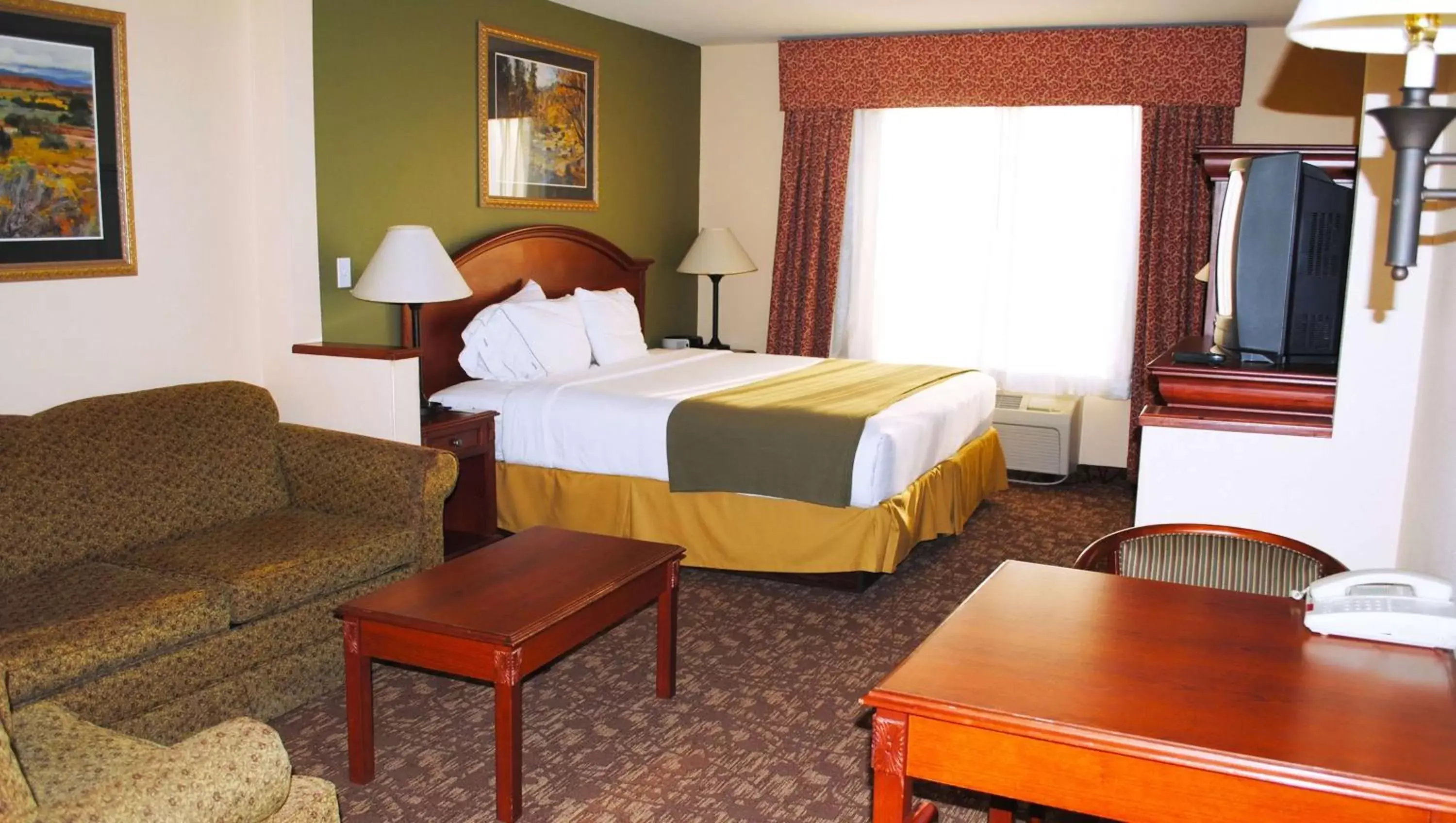 Photo of the whole room, Bed in Magnuson Hotel Commerce
