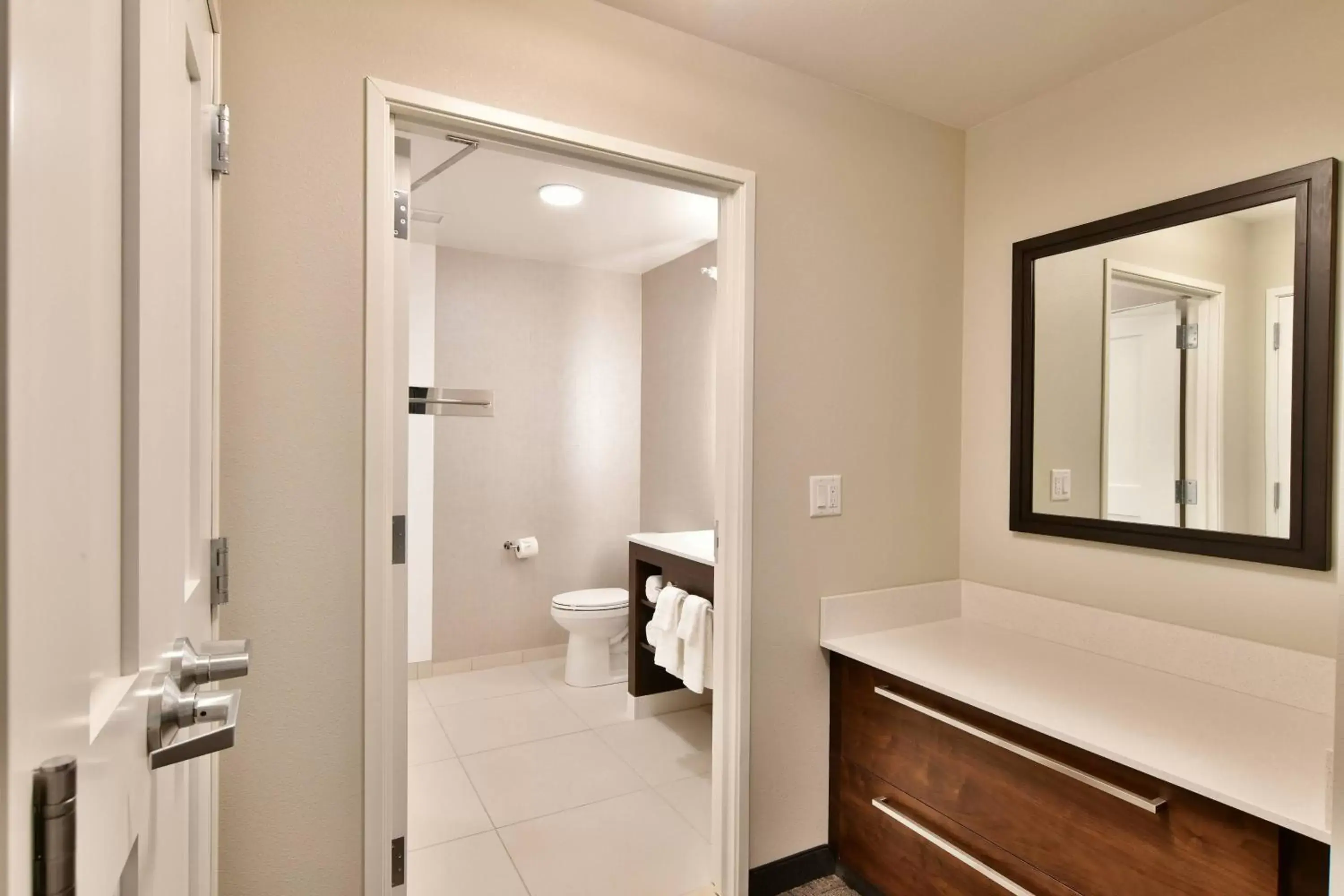 Photo of the whole room, Bathroom in Residence Inn by Marriott Eau Claire