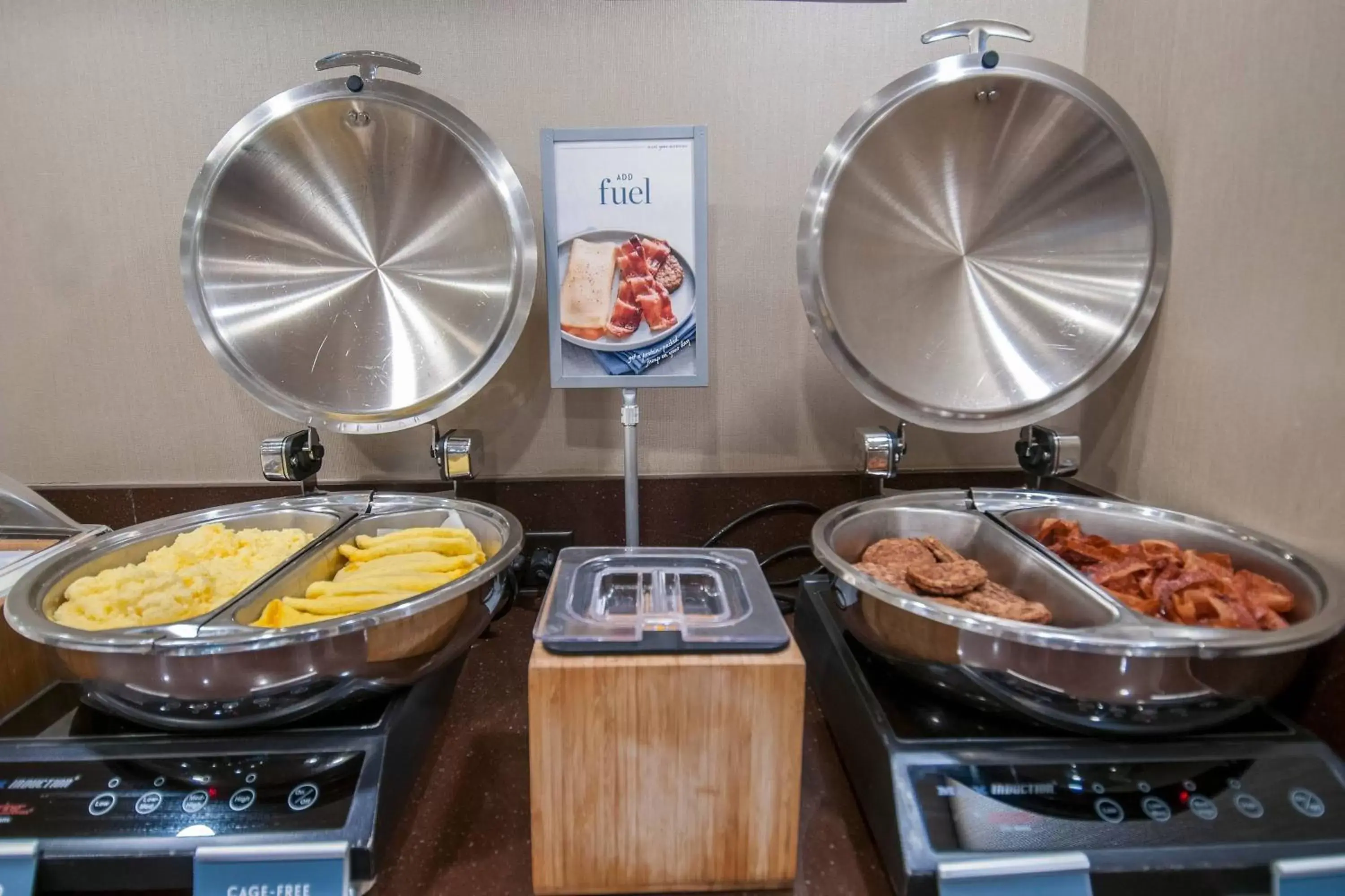 Breakfast in Fairfield Inn & Suites by Marriott Dallas DFW Airport South/Irving