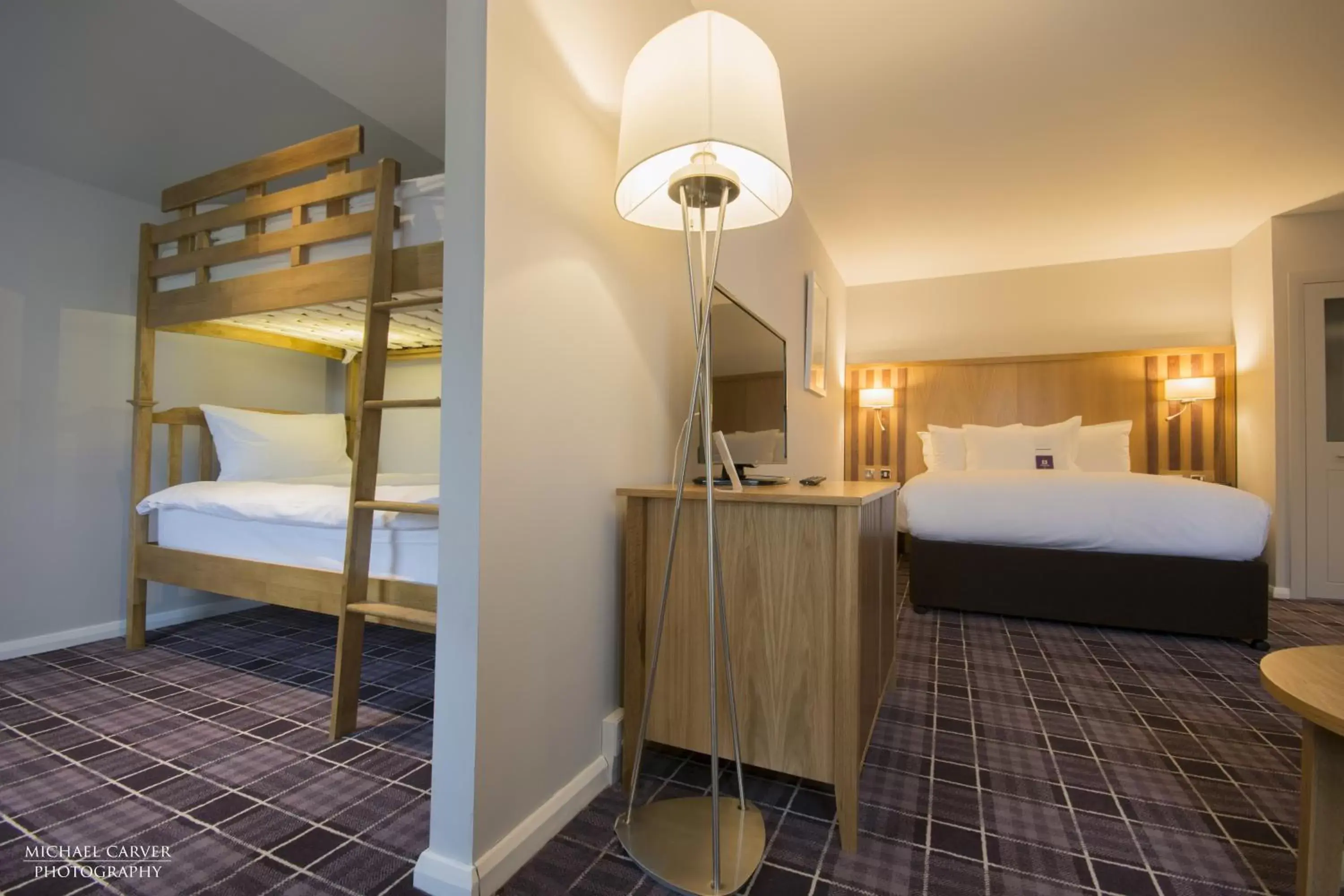 Bedroom, Bed in Kingsmills Hotel