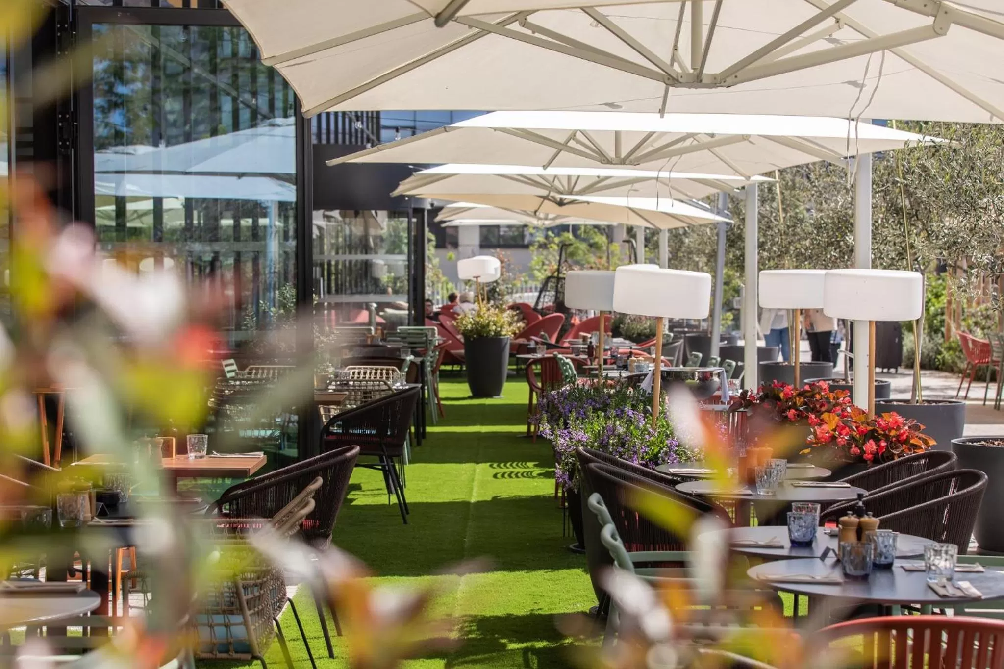 Restaurant/places to eat in Crowne Plaza - Nice - Grand Arenas by IHG