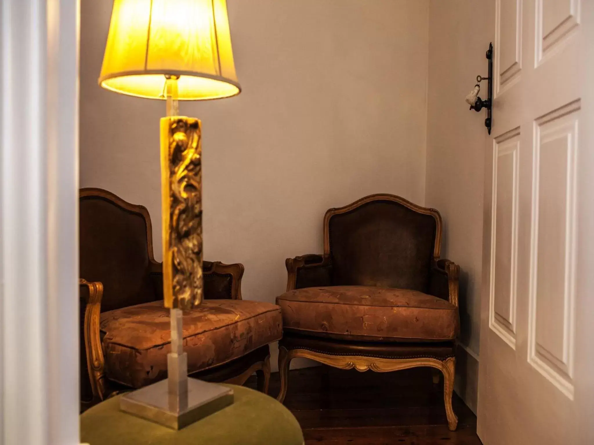 Decorative detail, Seating Area in Oporto Loft