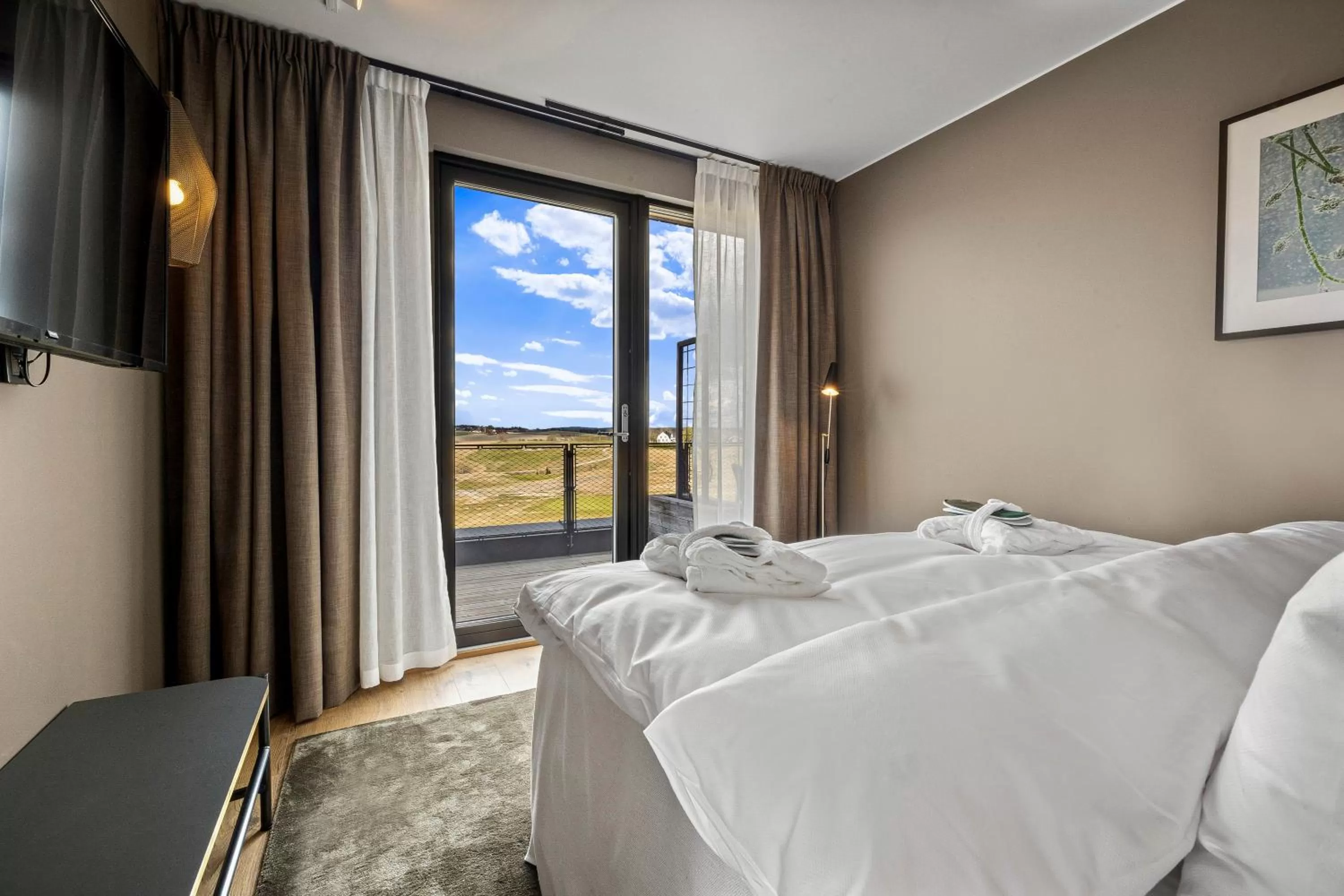 Bed in Lily Country Club